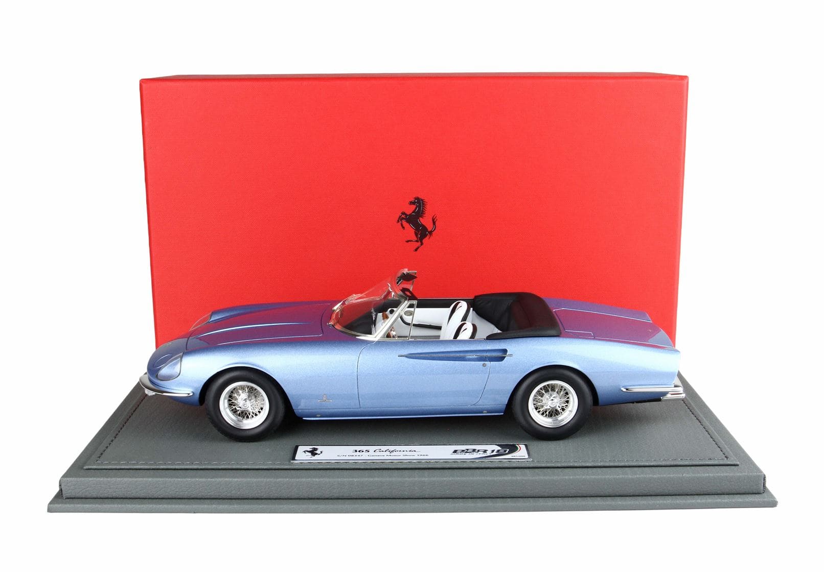BBR Ferrari 365 California Salone di Ginevra 1966 s/n 08347 - Metallic Light Blue | 1:18 - 画像7