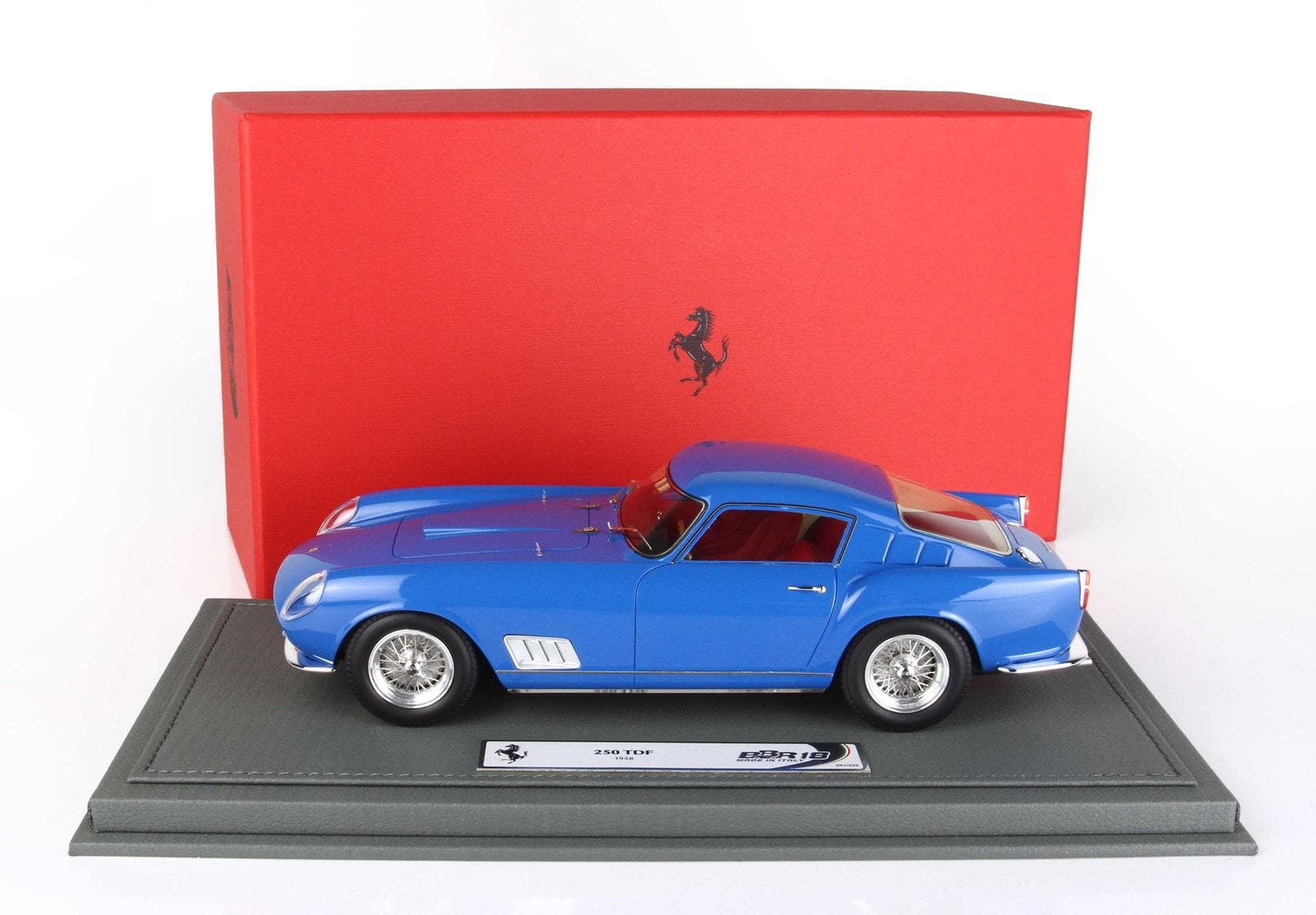 BBR Ferrari 250 TDF 1958 Faro carenato | 1:18 - Immagine 16