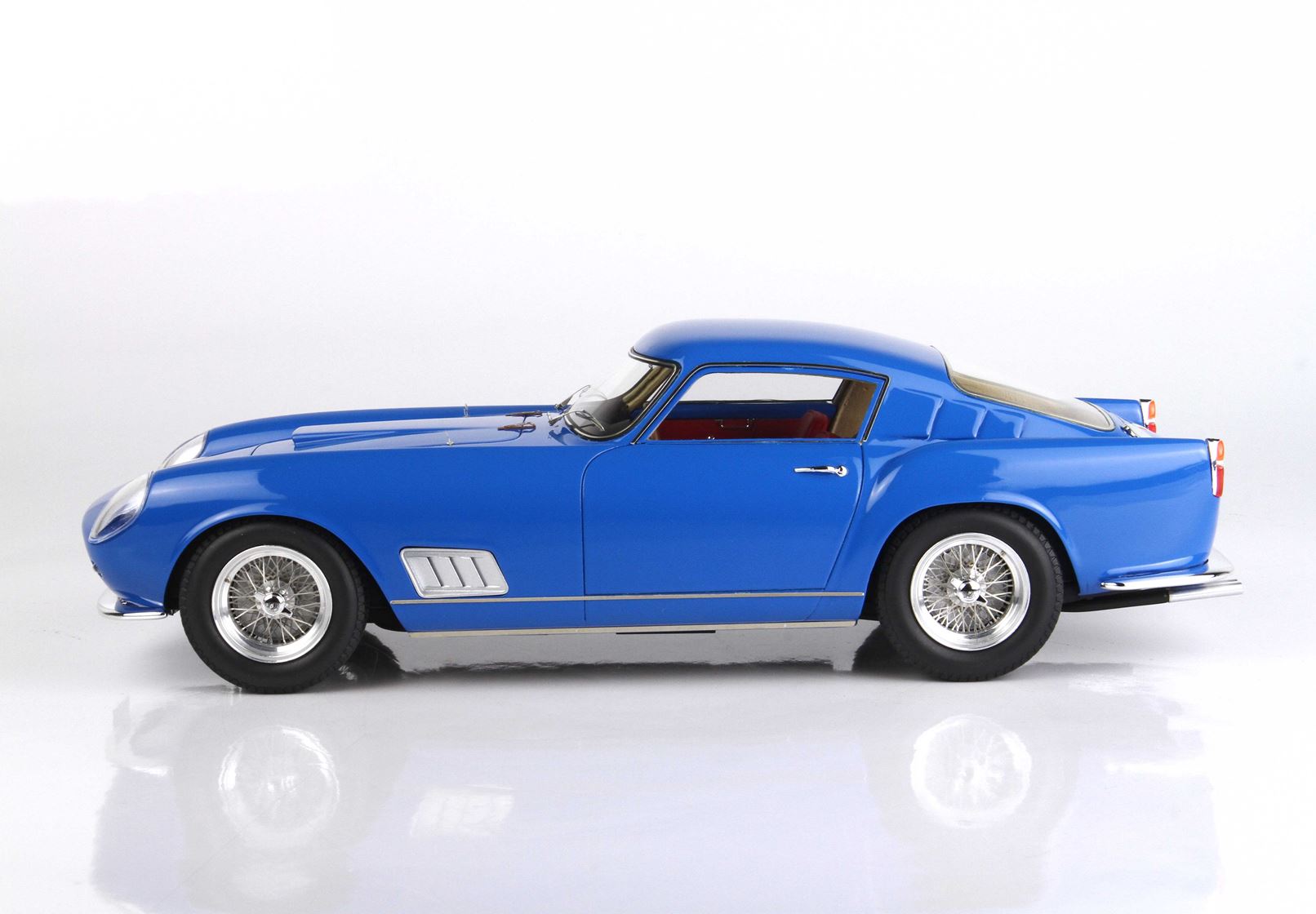 BBR Ferrari 250 TDF 1958 Faro carenato | 1:18 - Immagine 12