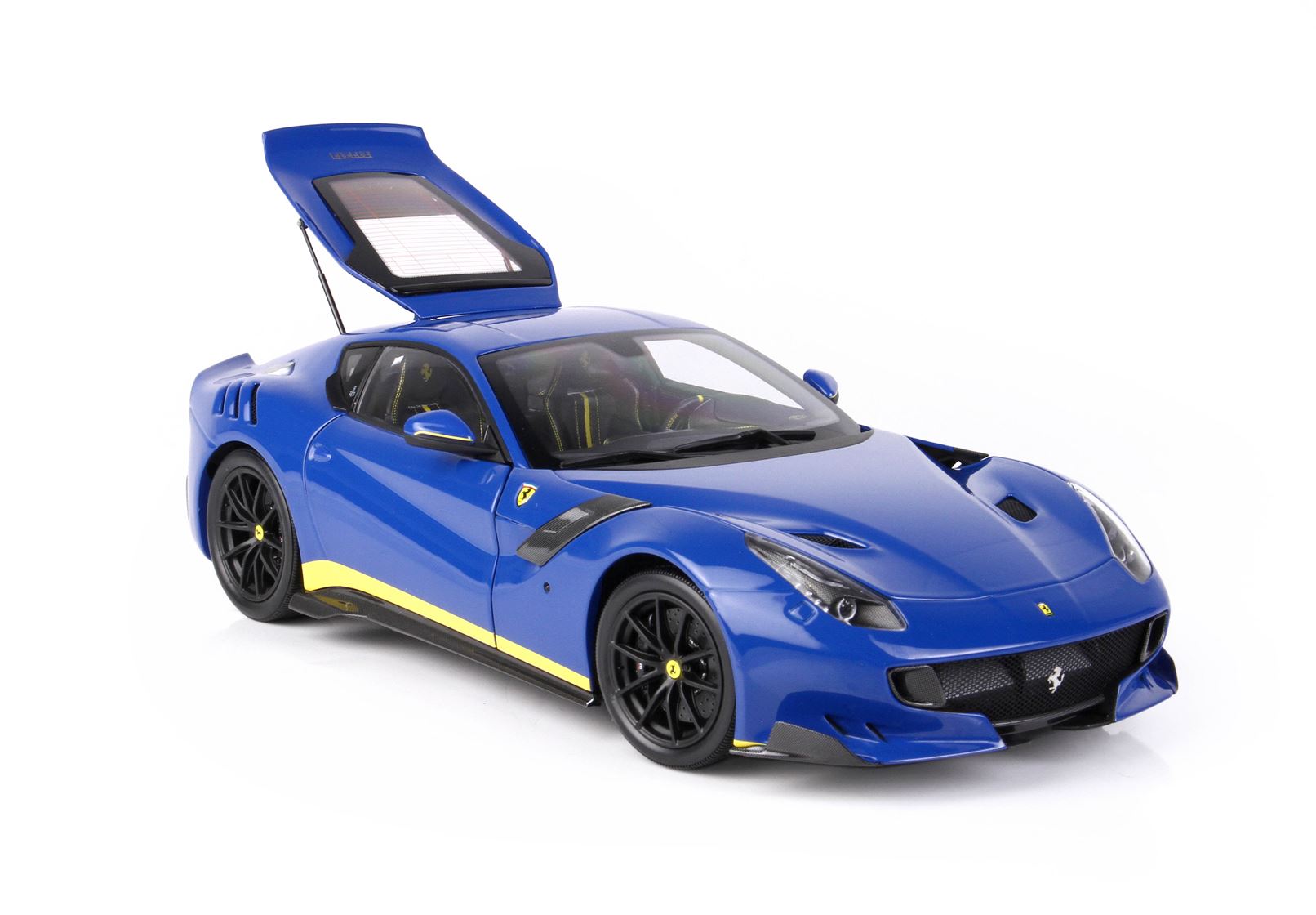 BBR Ferrari F12 TDF - Dino Blue / Yellow Details | 1:18 – Bild 4