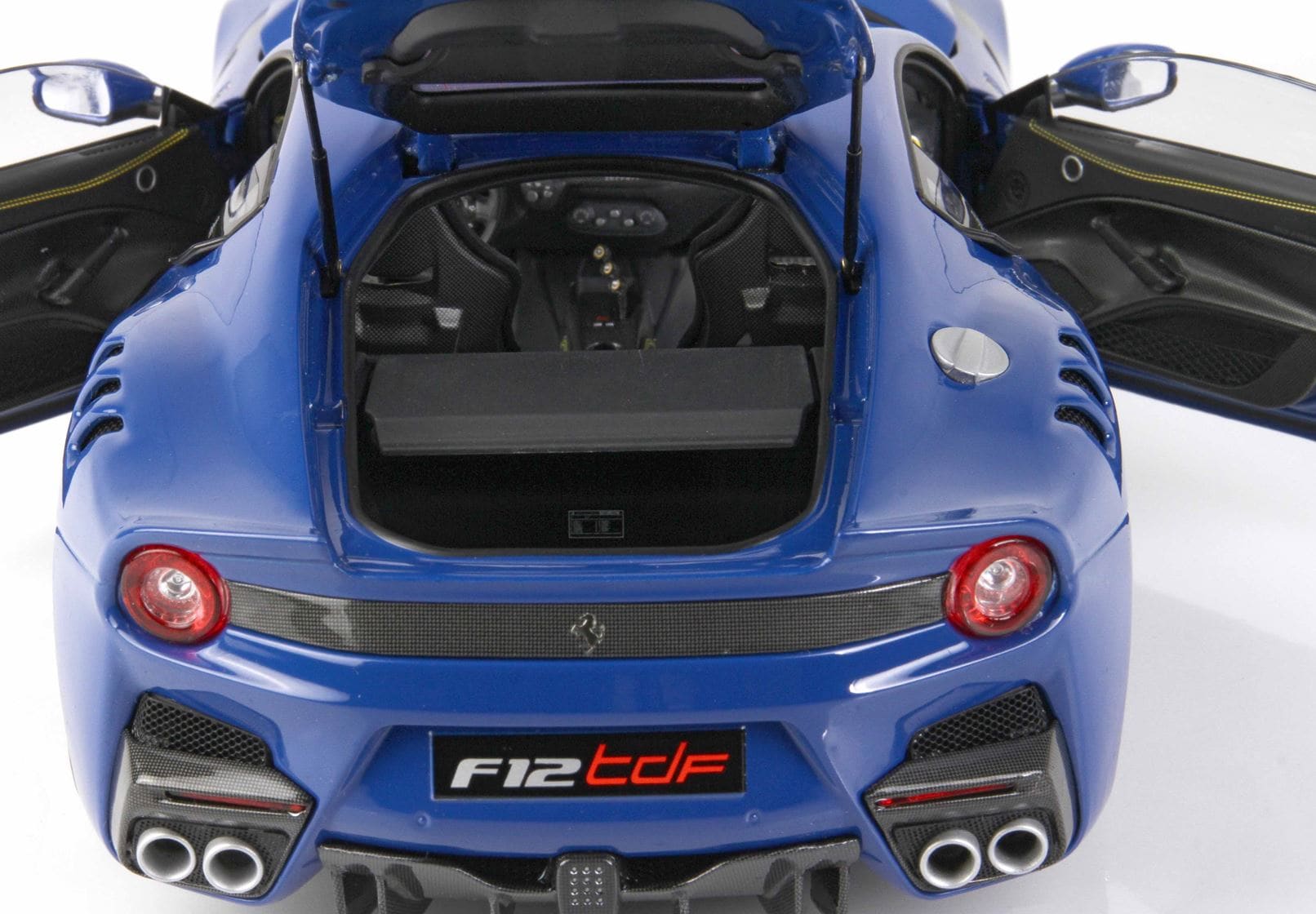 BBR Ferrari F12 TDF - Dino Blue / Yellow Details | 1:18 – Bild 6