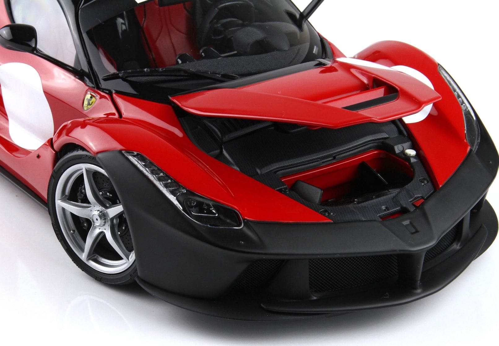 BBR Ferrari LaFerrari Test 2012 - Special Pack - Corsa Red and Matte Black | 1:18 – Bild 6