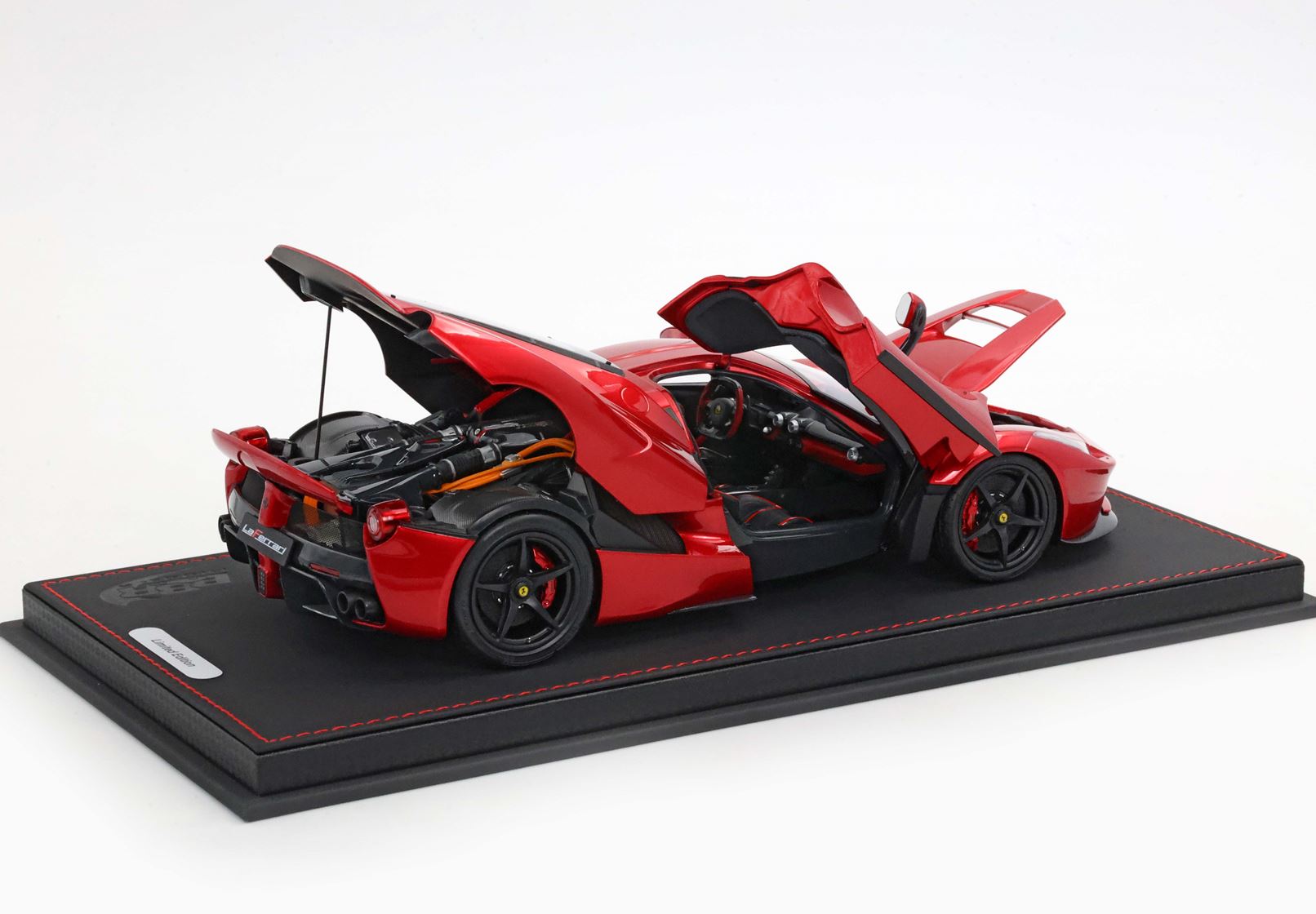BBR Ferrari LaFerrari 2012 Luxury Pack - Red F1 2007 | 1:18 – Bild 2