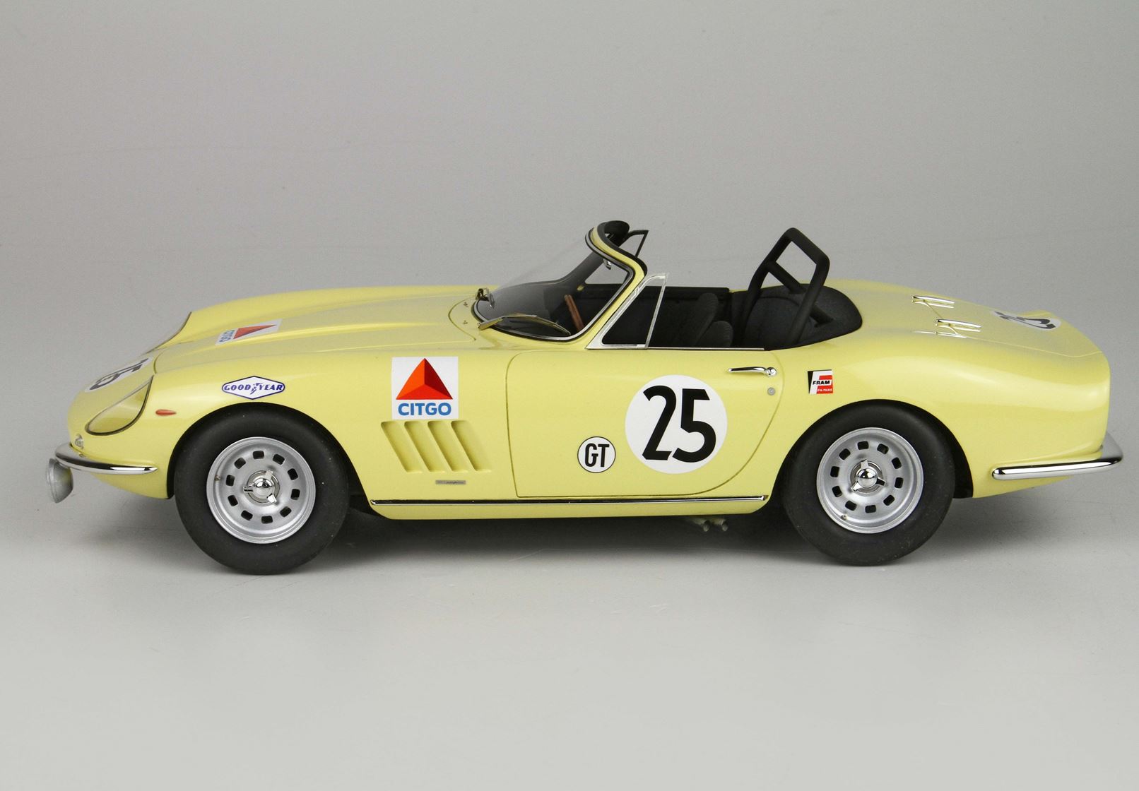 BBR Ferrari 275 GTS 4 NART Sebring 1967 - Yellow | 1:18 - Image 7