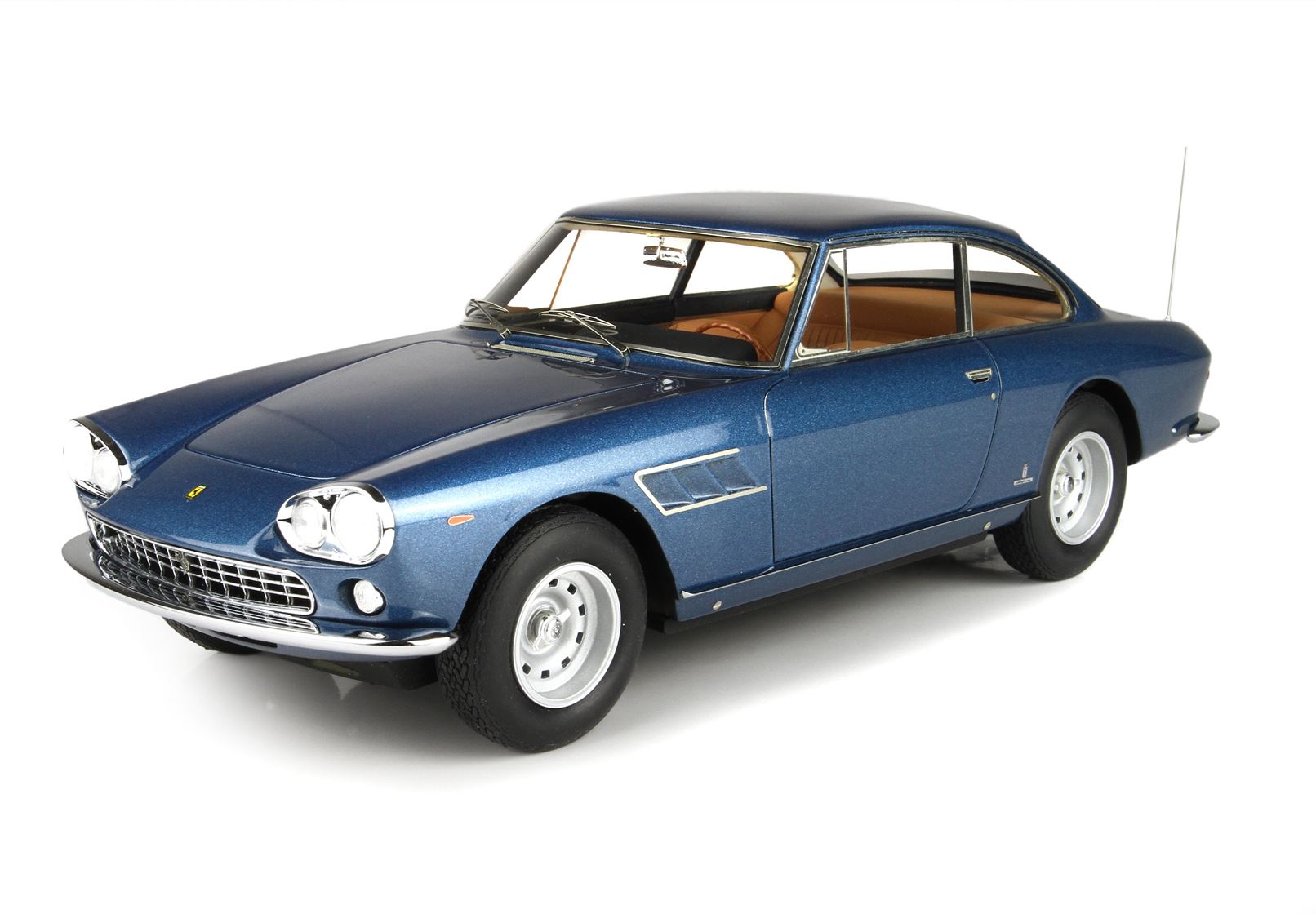 BBR Ferrari 330 GT 2+2 S/N 7161 GT Enzo Ferrari Personal Car - Metallic Blue | 1:18 – Bild 3