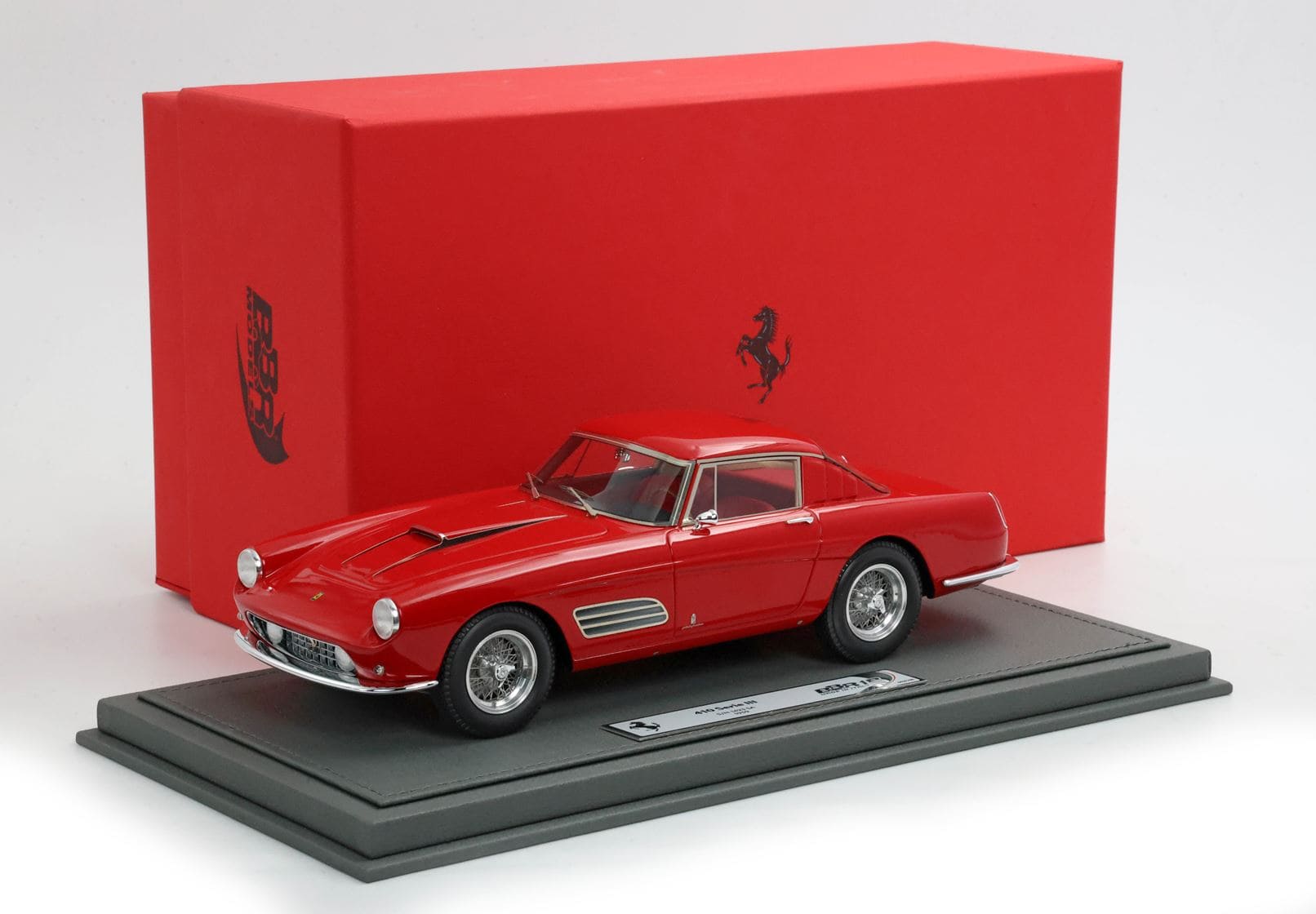 BBR Ferrari 410 Superamerica Serie III SN 1423 SA - Red | 1:18 – Bild 9