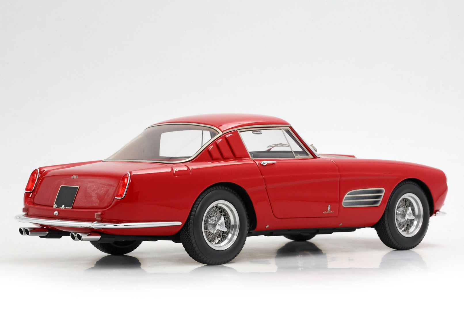 BBR Ferrari 410 Superamerica Serie III SN 1423 SA - Red | 1:18 – Bild 4