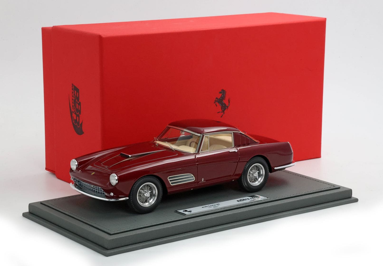BBR Ferrari 410 Superamerica Serie III SN 1495 SA - Ruby Red | 1:18 - 画像9