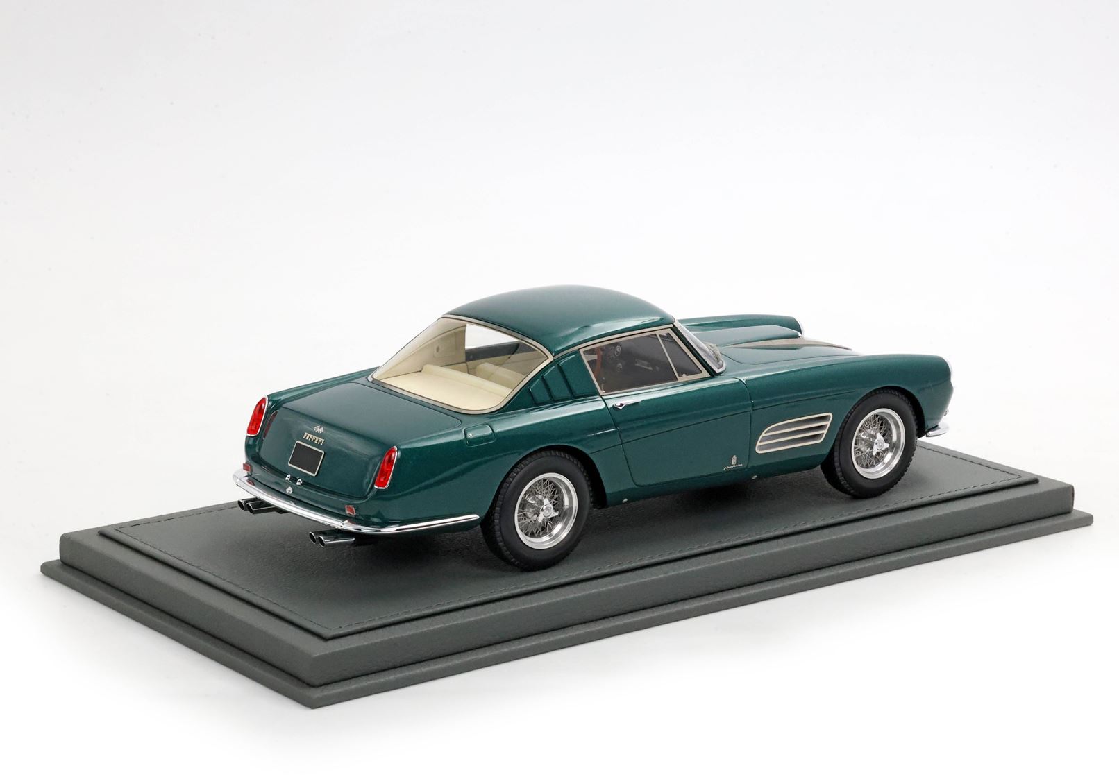 BBR Ferrari 410 Superamerica Serie III SN 1477 SA - Pine Green Metallic | 1:18 - 画像2