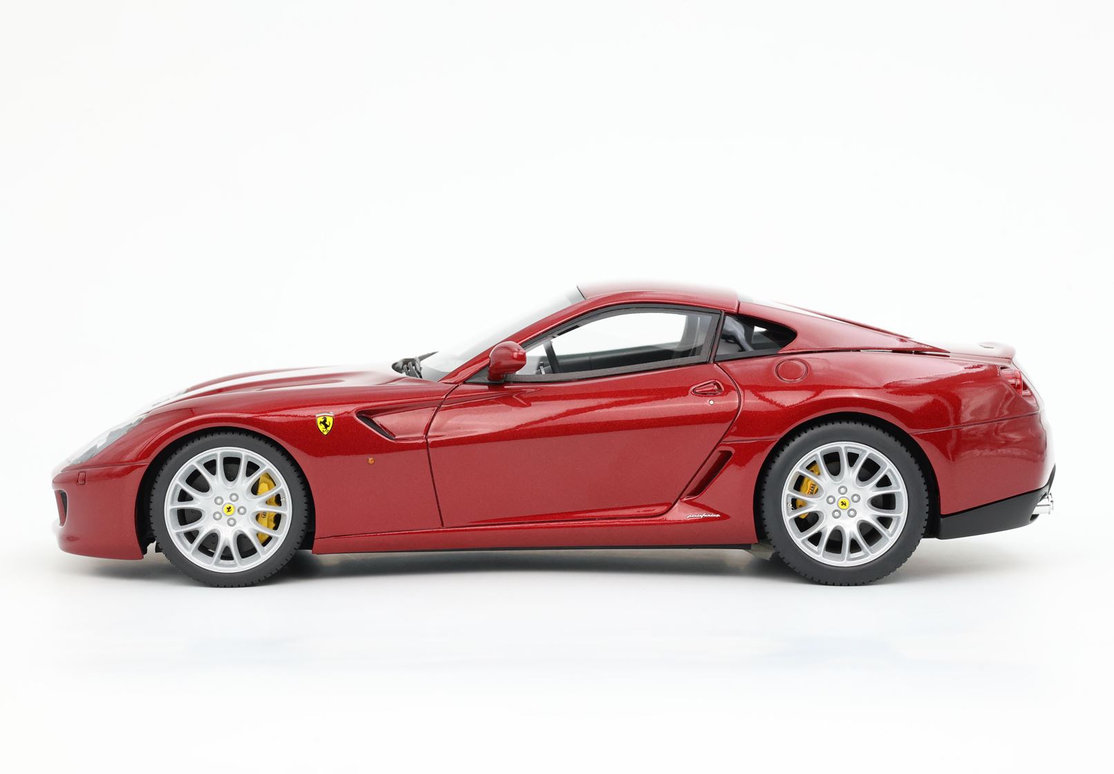 BBR Ferrari 599 GTB Fiorano 2006 Automatic Gearbox - Fiorano Red | 1:18 - Image 4
