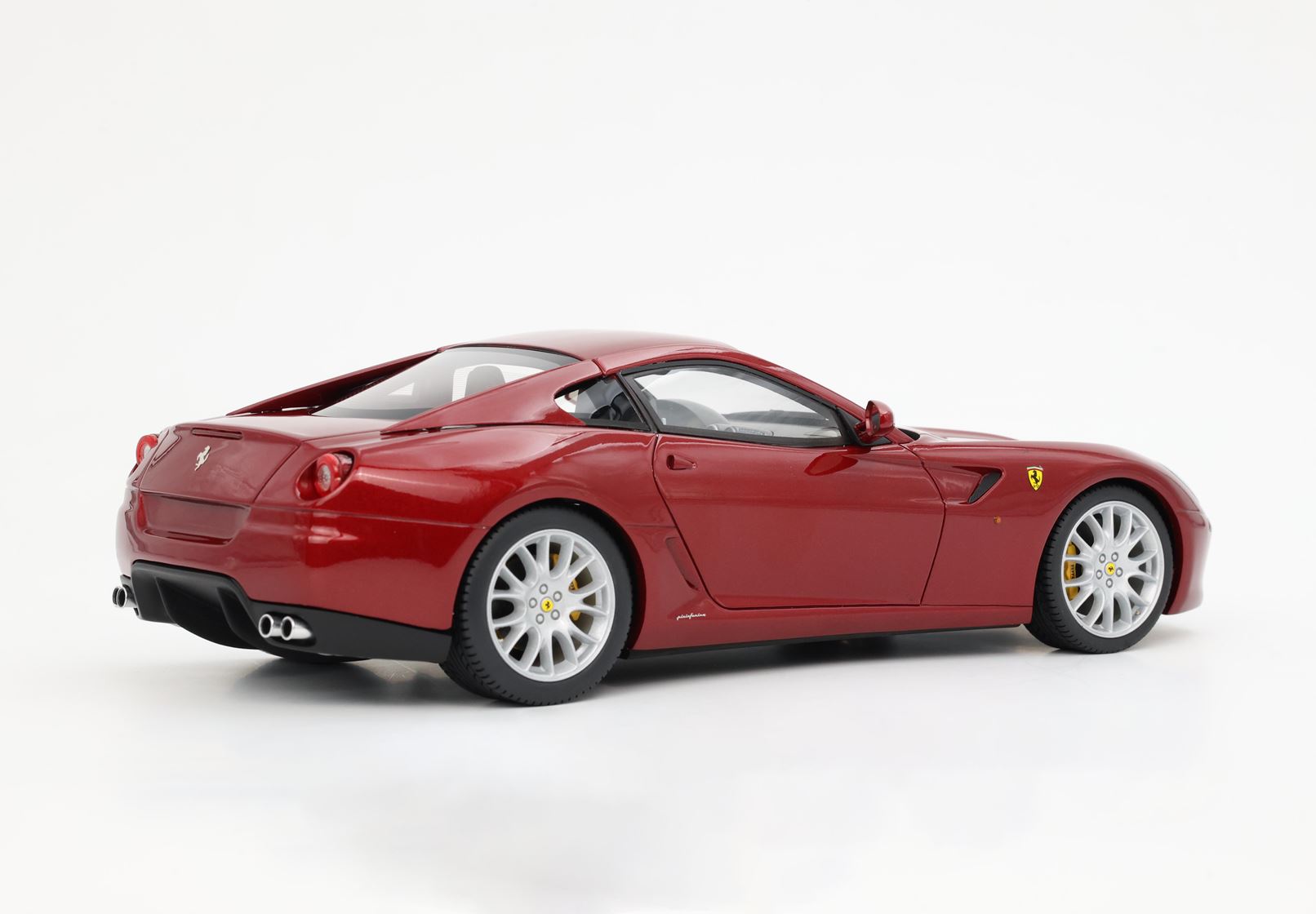BBR Ferrari 599 GTB Fiorano 2006 Automatic Gearbox - Fiorano Red | 1:18 - Image 6