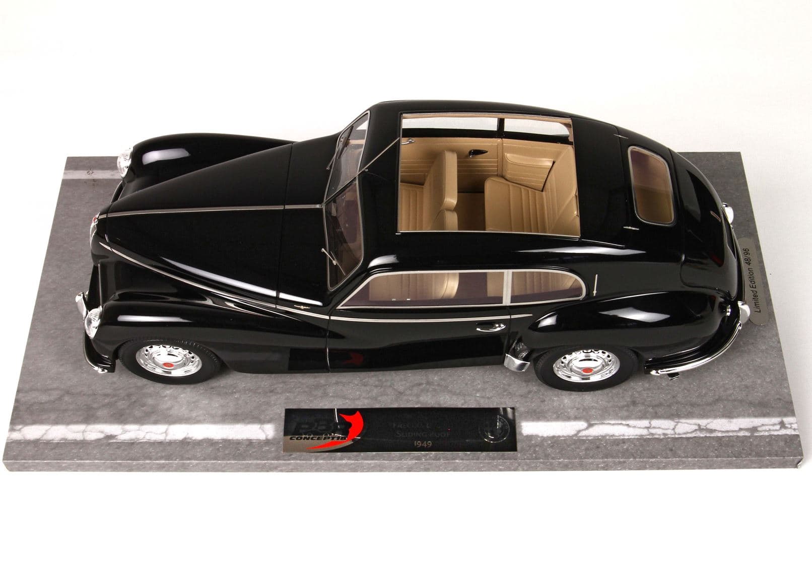 BBR Alfa Romeo Freccia d'Oro - Gloss Black | 1:18 – Bild 13