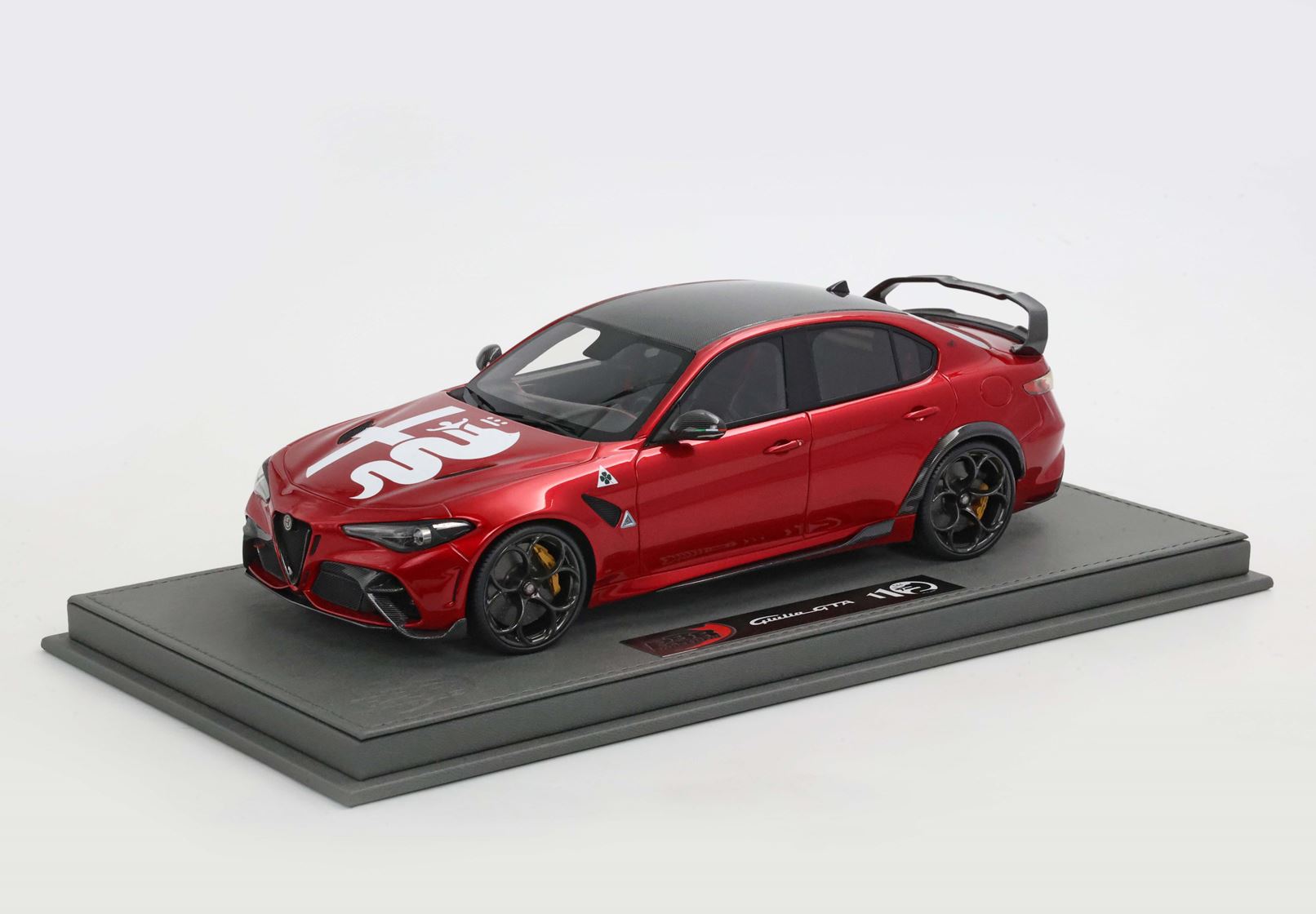 BBR Alfa Romeo Giulia GTA with Alfa Romeo Logo and Rear Spoiler - GTA Red | 1:18