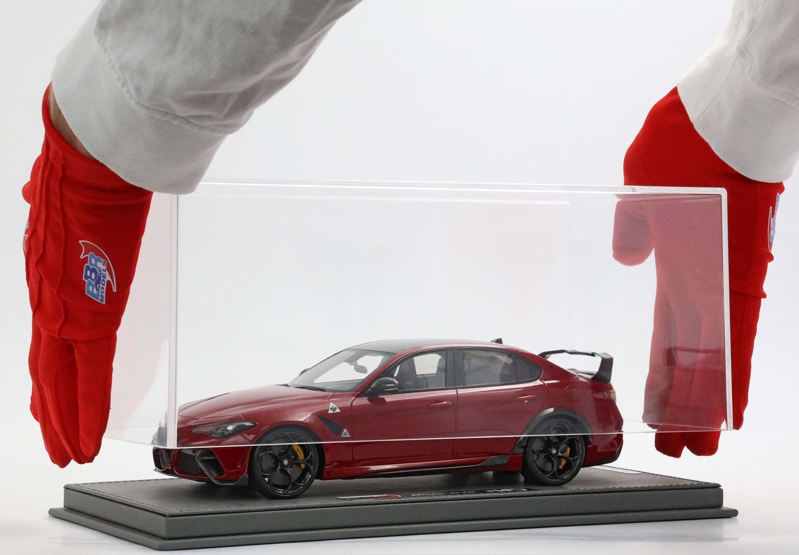BBR Alfa Romeo Giulia GTA Special Version Rear Spoiler - Competizione Red | 1:18 - Image 6