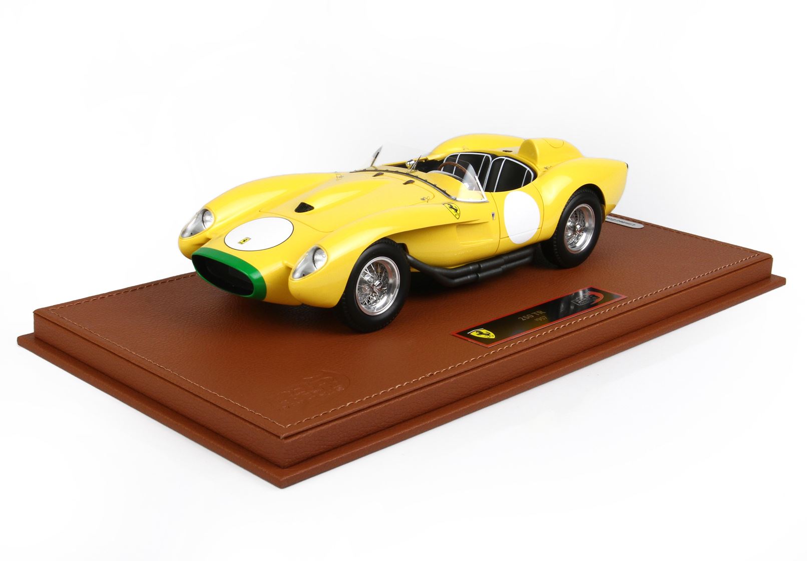 フェラーリ　２５０　テスタロッサ　（１９５７）　 ＃３３０　レースカー　１／１８ BBR フェラーリ 250 テスタロッサ 1957 - イエロー | 1:18 - modelcars24