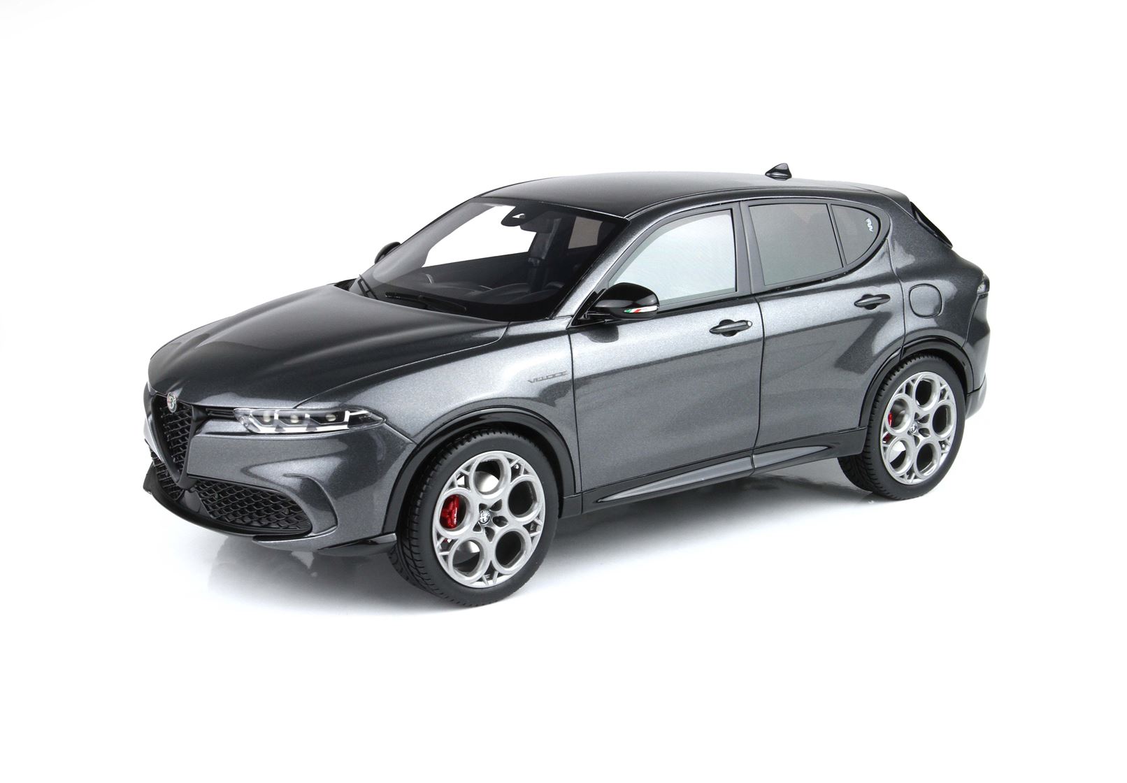 BBR Alfa Romeo Tonale Veloce Plug-in Hybrid - Vesuvio Grey | 1:18 - Image 3
