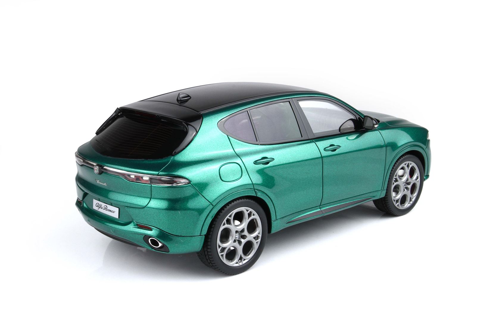 BBR Alfa Romeo Tonale Tributo Plug-in Hybrid - Montreal Green | 1:18 - Image 4