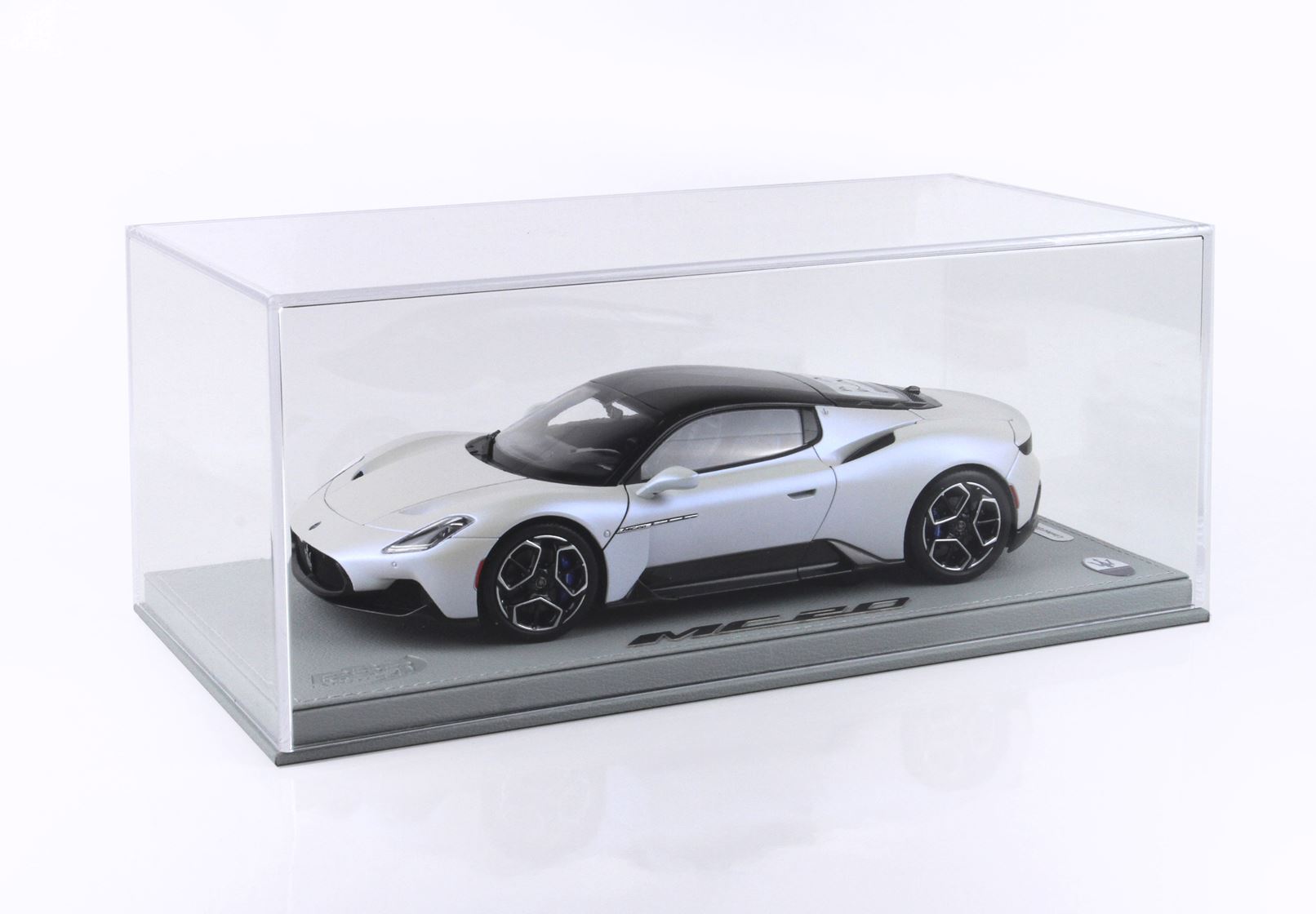 BBR Maserati MC20 - Audace White | 1:18 - Image 10