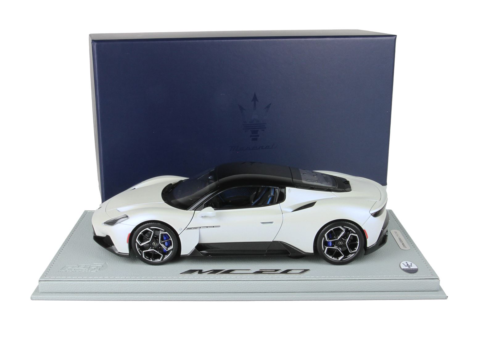 BBR Maserati MC20 - Audace White | 1:18 - Image 4