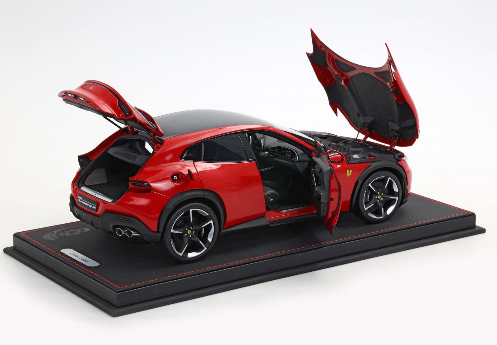 BBR Ferrari Purosangue Luxury Pack - Red | 1:18 – Bild 3