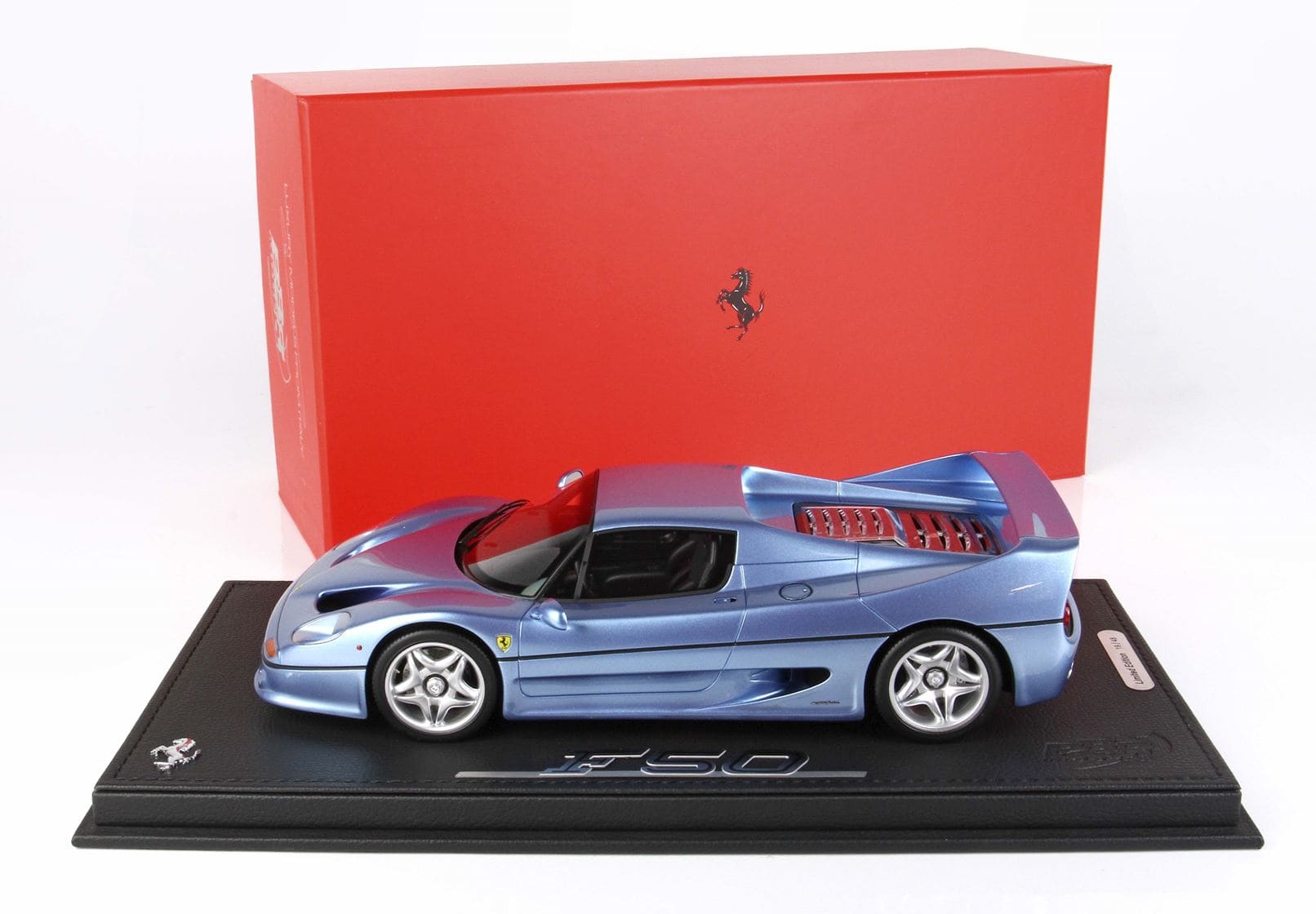 BBR Ferrari F50 Coupe 1995 - Metallic Light Blue | 1:18 – Bild 10