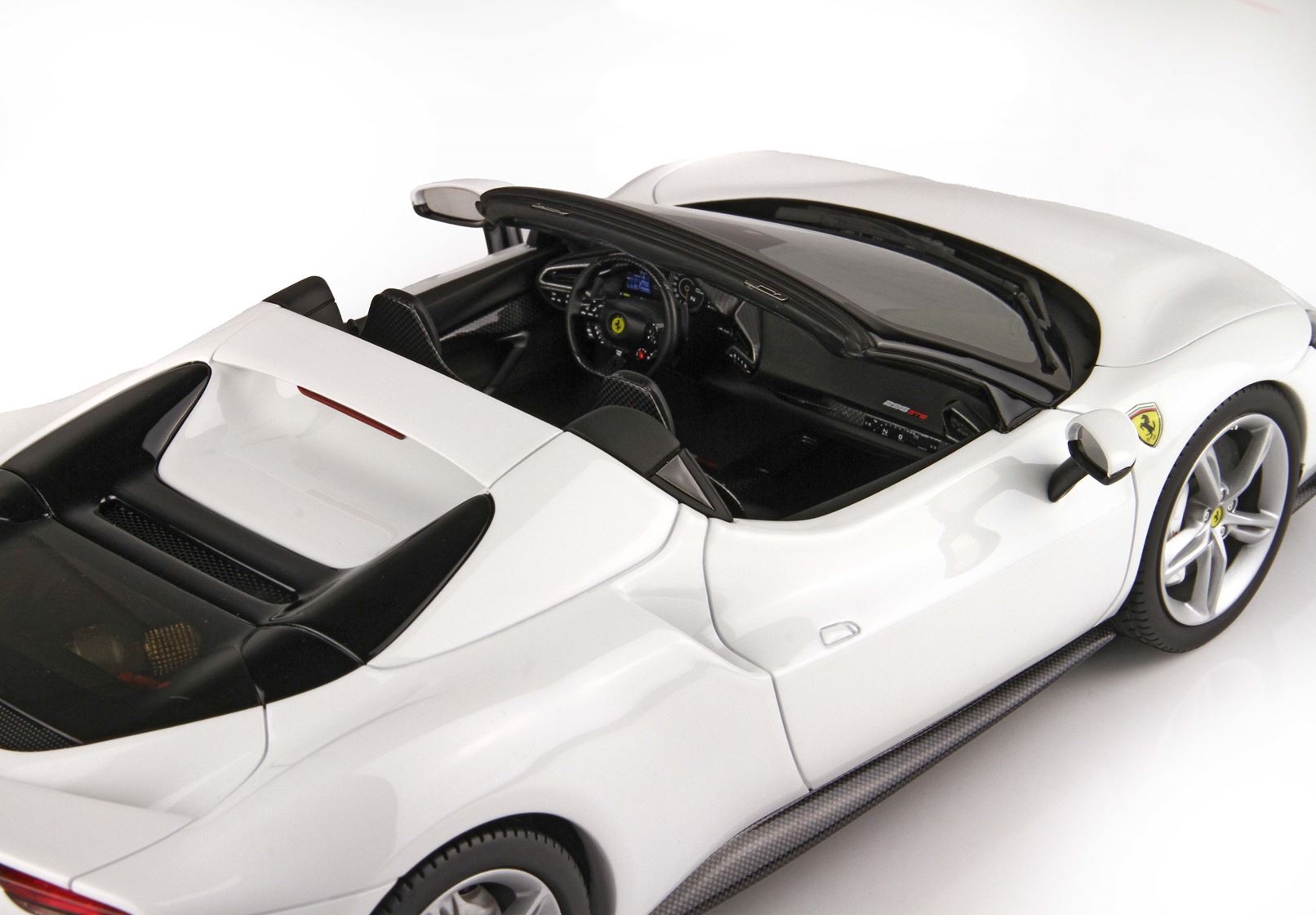BBR Ferrari 296 GTS - Cervino White | 1:18 - Image 6