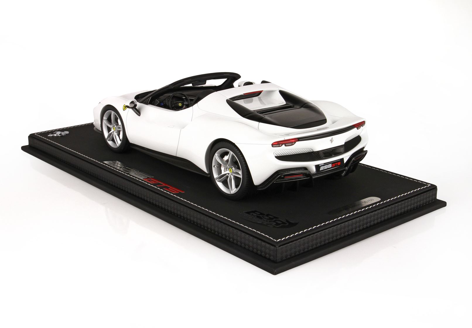 BBR Ferrari 296 GTS - Cervino White | 1:18 - Image 2