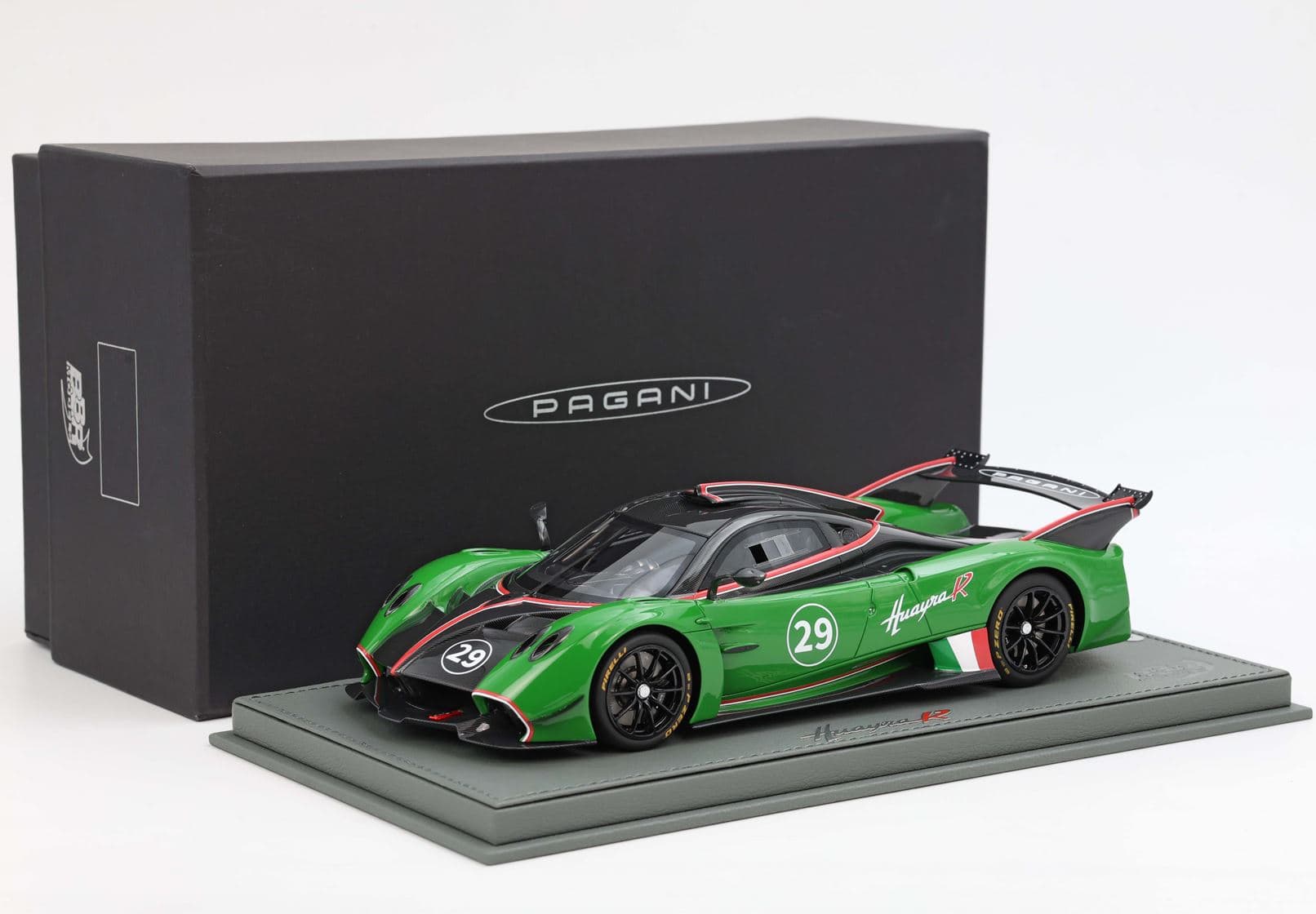 BBR Pagani Huayra R - Gloss Black Carbon / Meadow Green | 1:18 - Image 8