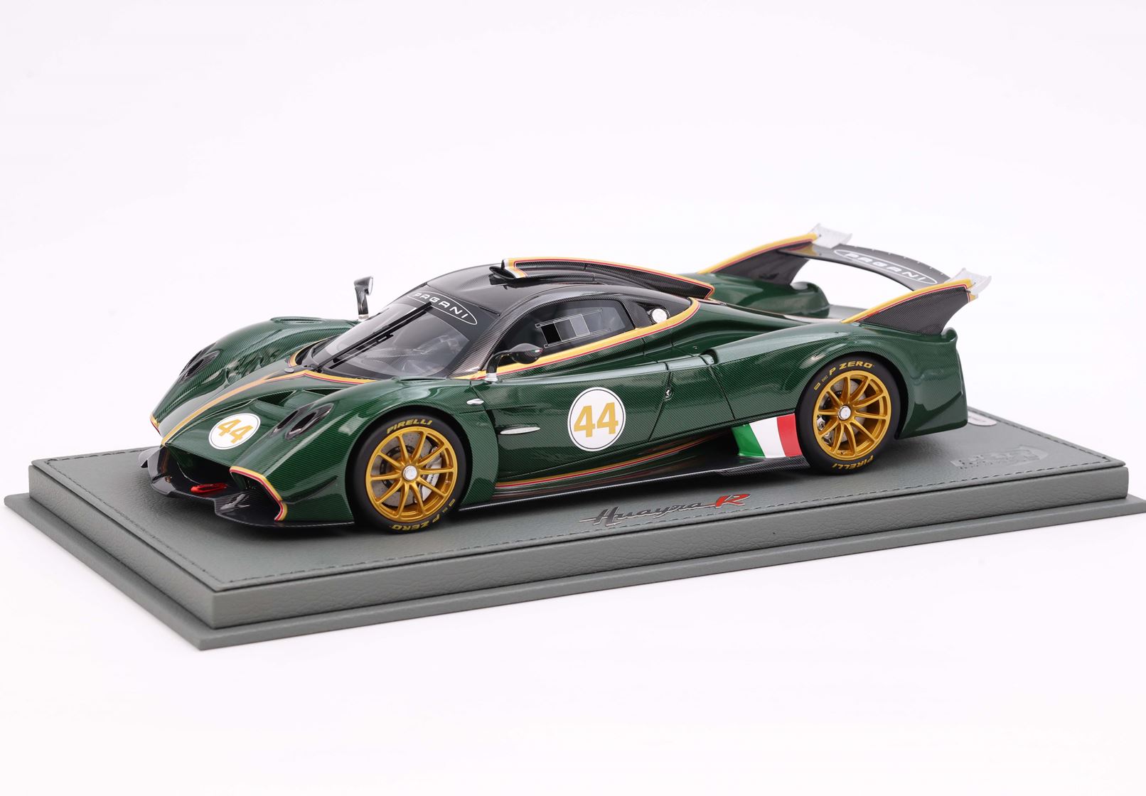 BBR パガーニ ウアイラ R - グロス エメラルドグリーンカーボン | 1:18