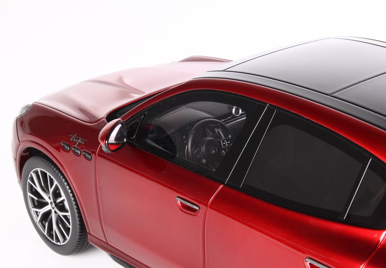 BBR Maserati Grecale Trofeo - Red Granturismo | 1:18 - Image 7