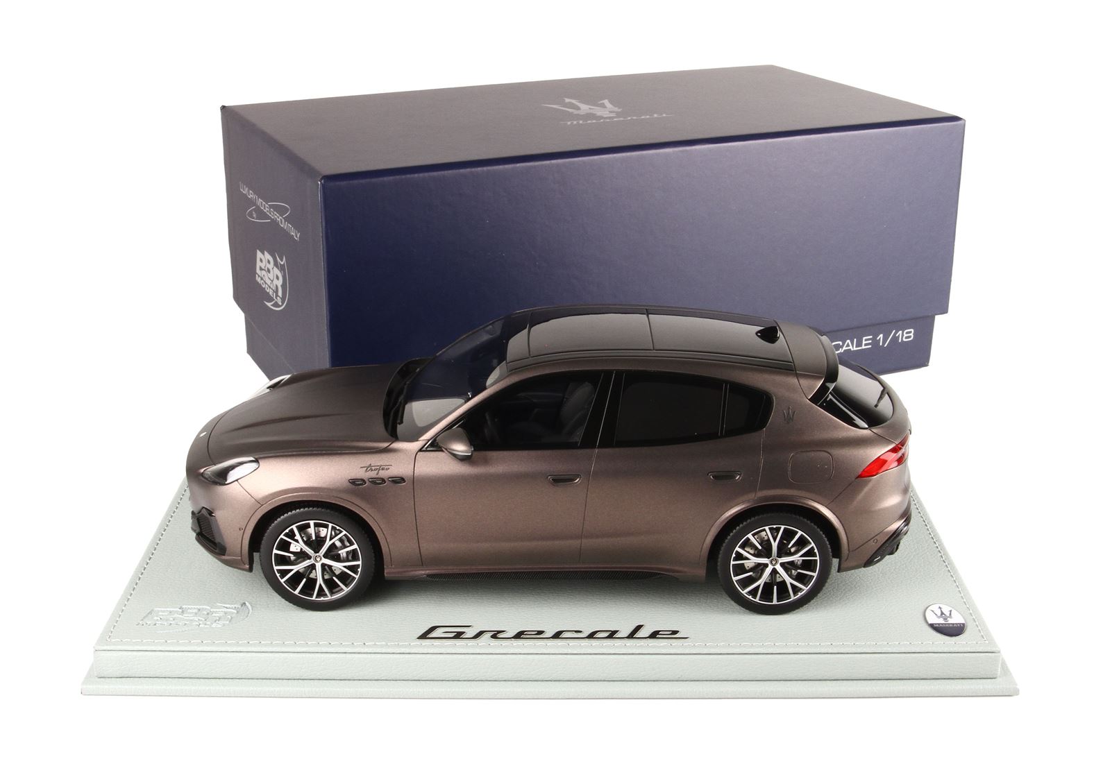 BBR Maserati Grecale Trofeo 2022 - Matte Metallic Bronze | 1:18 - Image 2