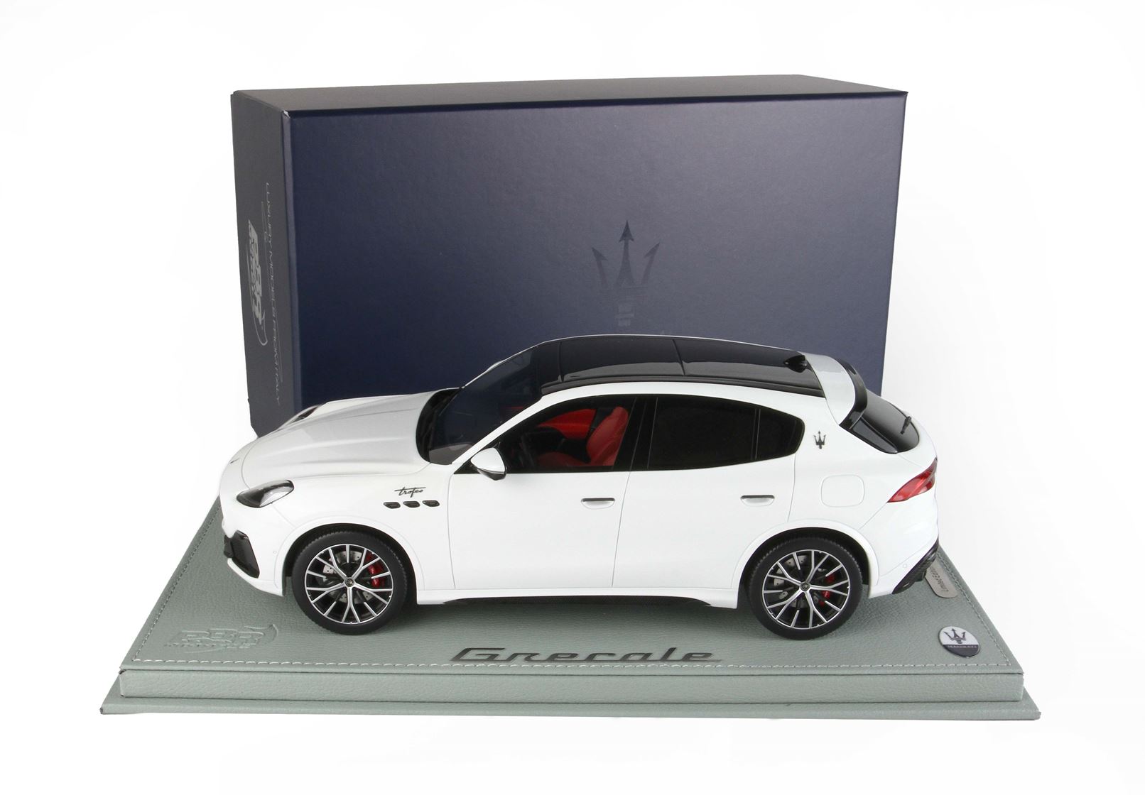 BBR Maserati Grecale Trofeo - White | 1:18 - Image 8