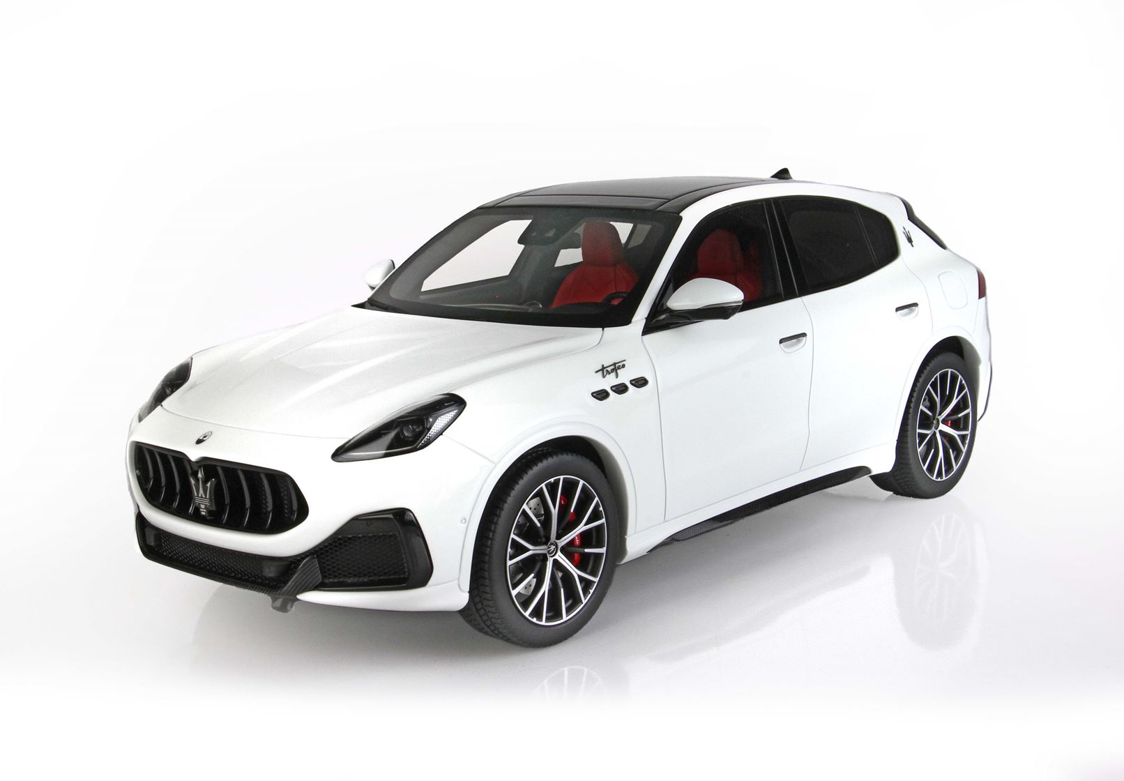 BBR Maserati Grecale Trofeo - White | 1:18 - Image 3