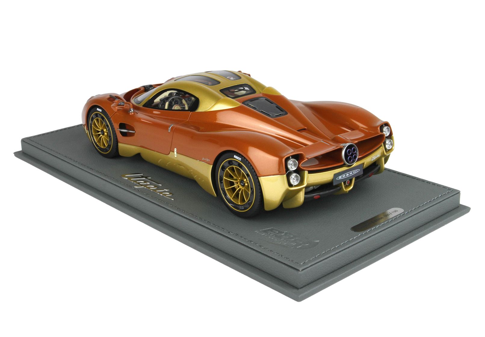 BBR Pagani Utopia - Metallic Bronze | 1:18 - Image 2