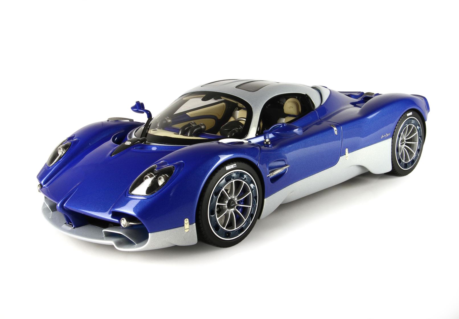 BBR Pagani Utopia - M208 Metallic Blue | 1:18 - Image 3