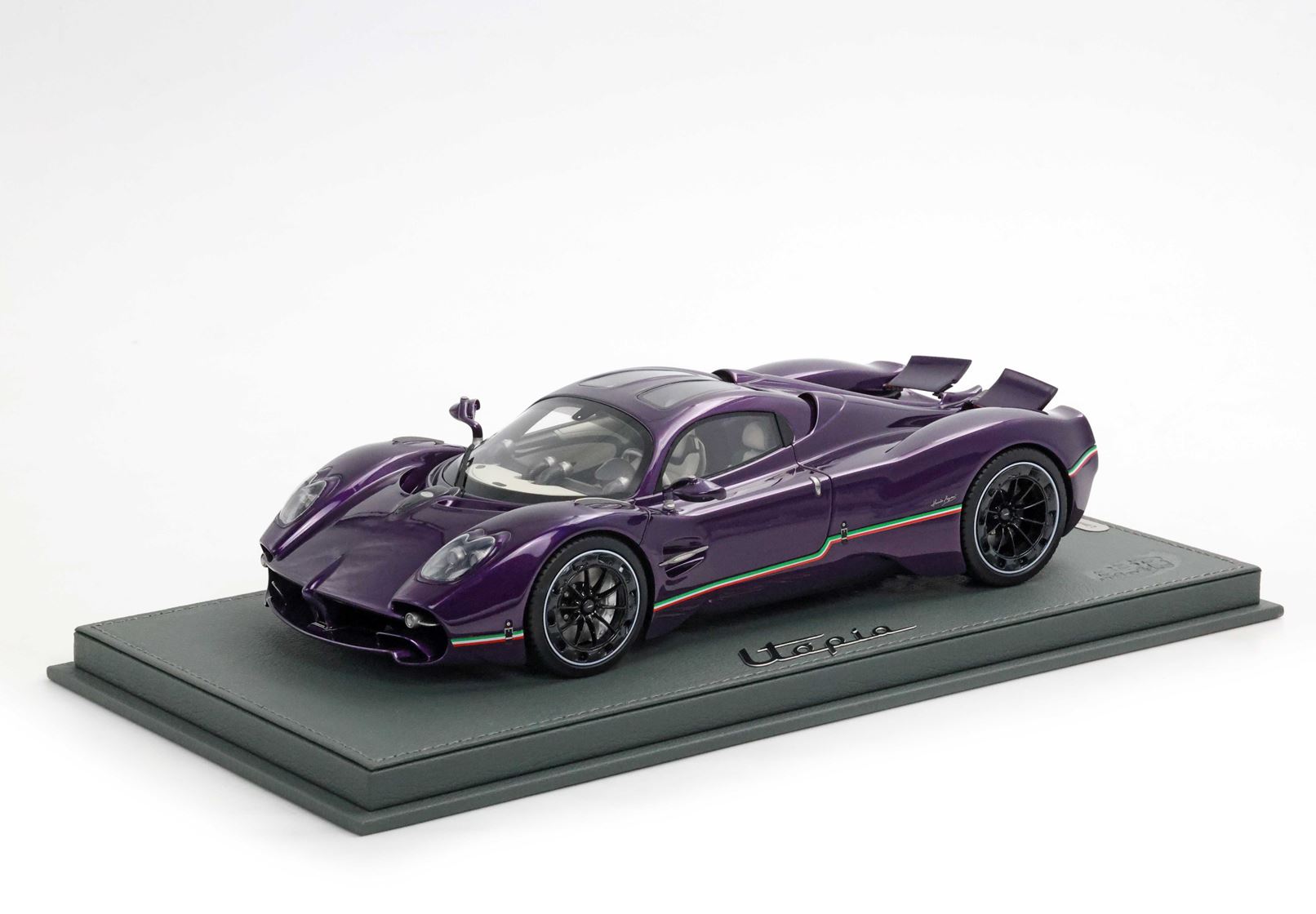 BBR Pagani Utopia Coupe New Version (Raised Rear Wings) - Purple, Hong Kong | 1:18
