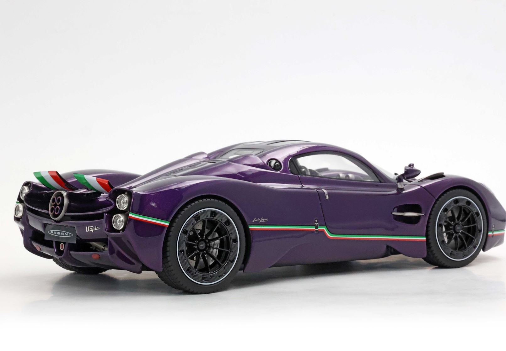 BBR Pagani Utopia Coupe New Version (Raised Rear Wings) - Purple Hong Kong | 1:18 - Image 6