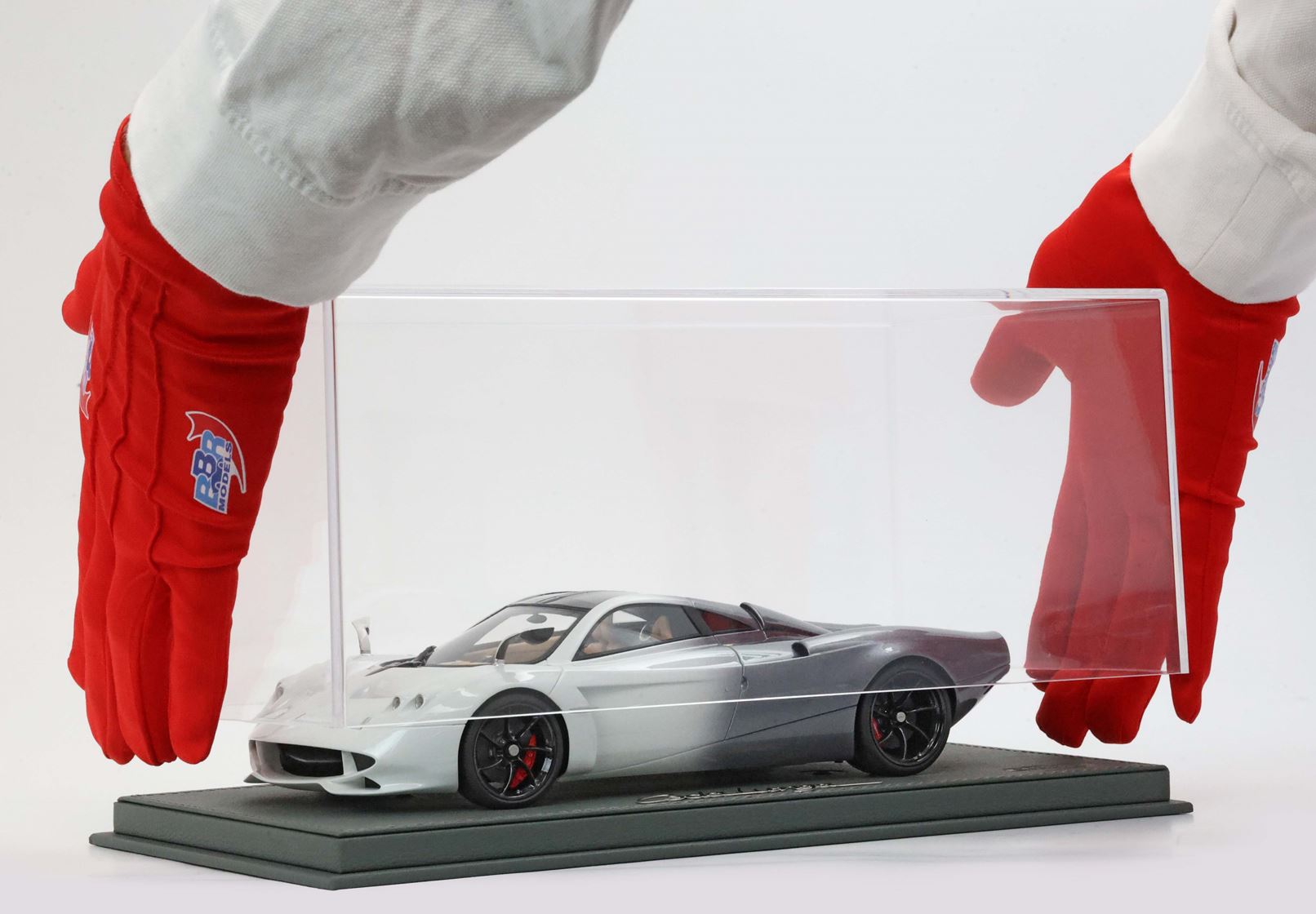 BBR Pagani Huayra Codalunga - Malta White - Gray Shade | 1:18 – Bild 3