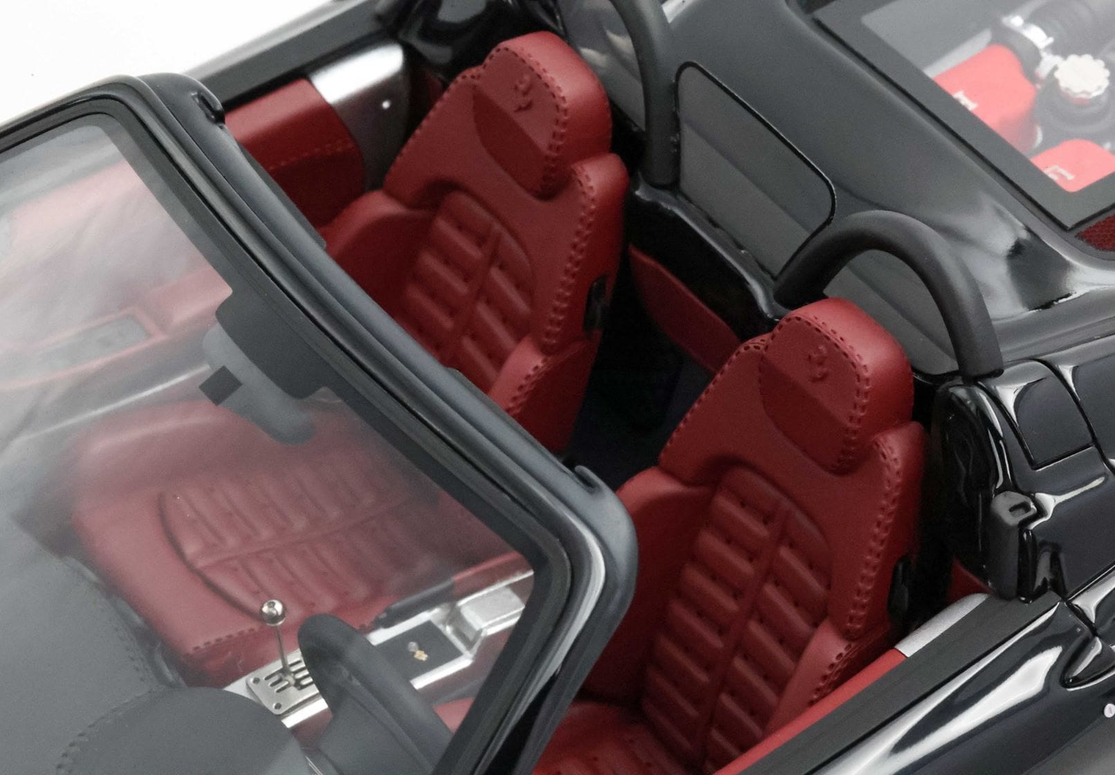 BBR Ferrari 360 Modena Spider Manual Transmission - Gloss Black - Bordeaux | 1:18 - Image 8