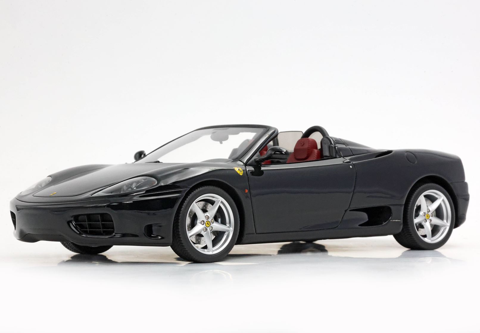 BBR Ferrari 360 Modena Spider Manual Transmission - Gloss Black - Bordeaux | 1:18 - Image 3