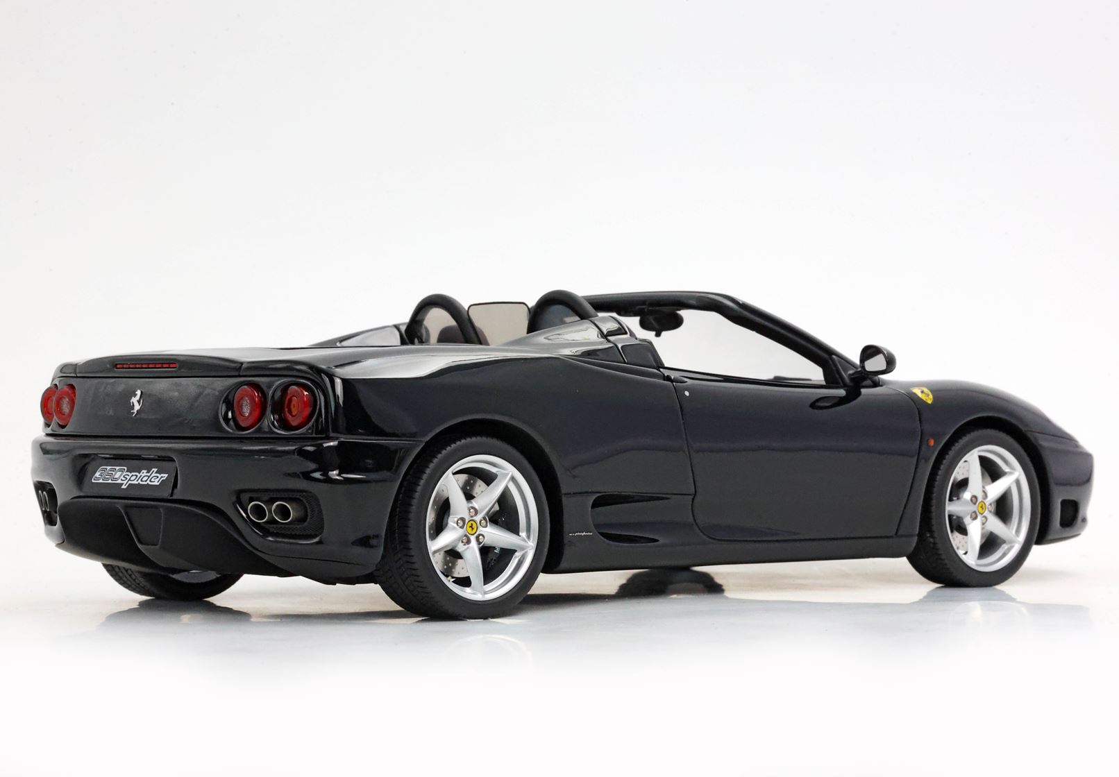 BBR Ferrari 360 Modena Spider Manual Transmission - Gloss Black - Bordeaux | 1:18 - Image 4