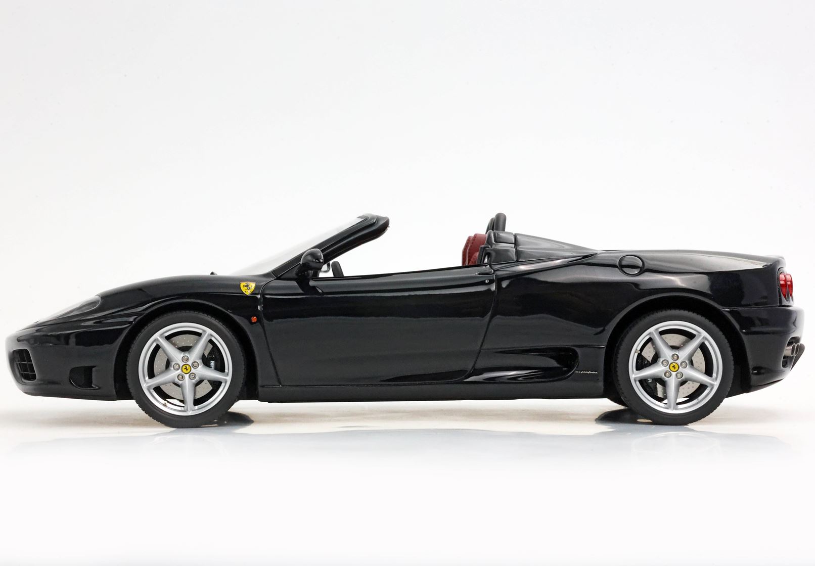 BBR Ferrari 360 Modena Spider Manual Transmission - Gloss Black - Bordeaux | 1:18 - Image 5