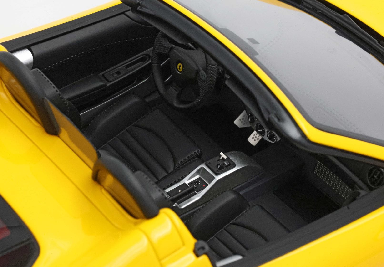 BBR Ferrari 360 Modena Spider Automatic Gearbox, Challenge Rear Grille, Italian Stripe - Modena Yellow / Black | 1:18 - 画像7