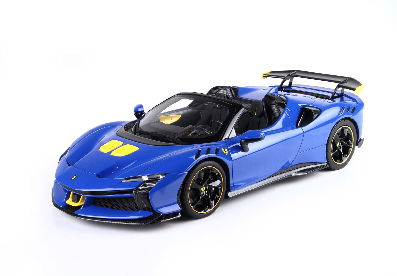 BBR Ferrari SF90 XX Spider - Dino Blue and Yellow | 1:18 - Image 5