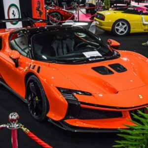BBR フェラーリ SF90 XX スパイダー - ディーノレッド | 1:18