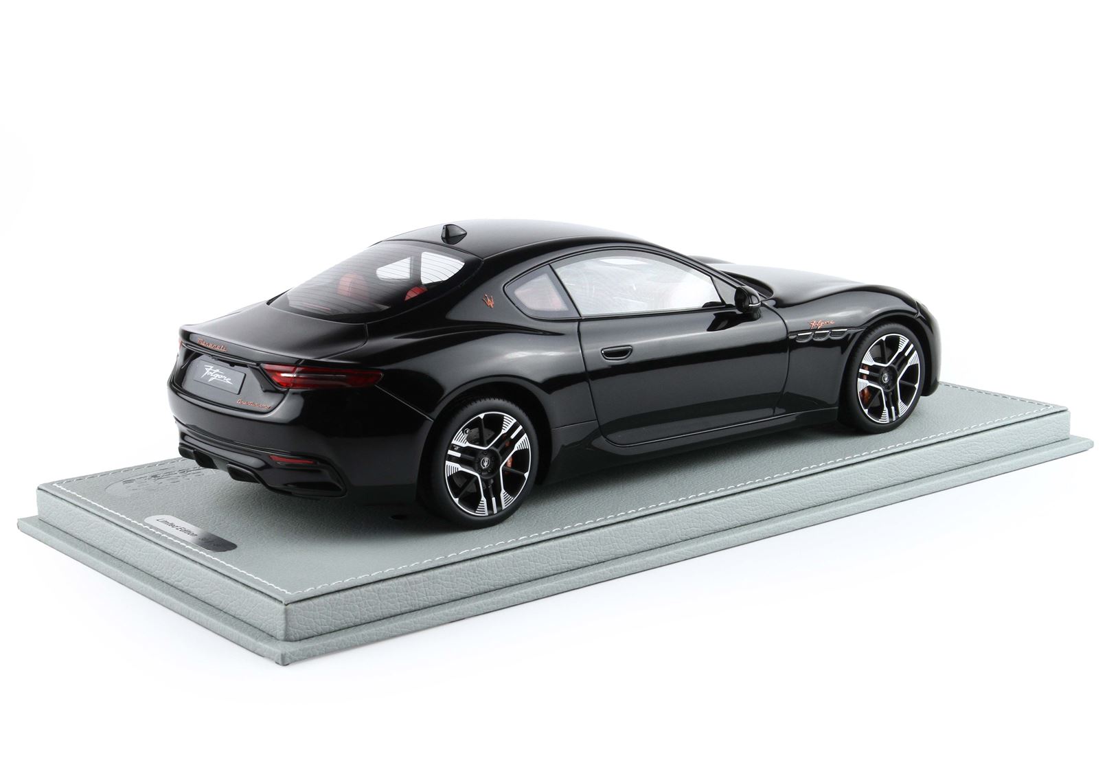 BBR Maserati Granturismo Folgore 2023 - Absolute Black | 1:18 - Image 2