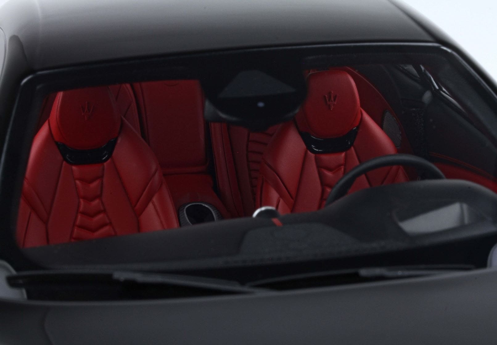 BBR Maserati Granturismo Folgore 2023 - Absolute Black | 1:18 - Image 6