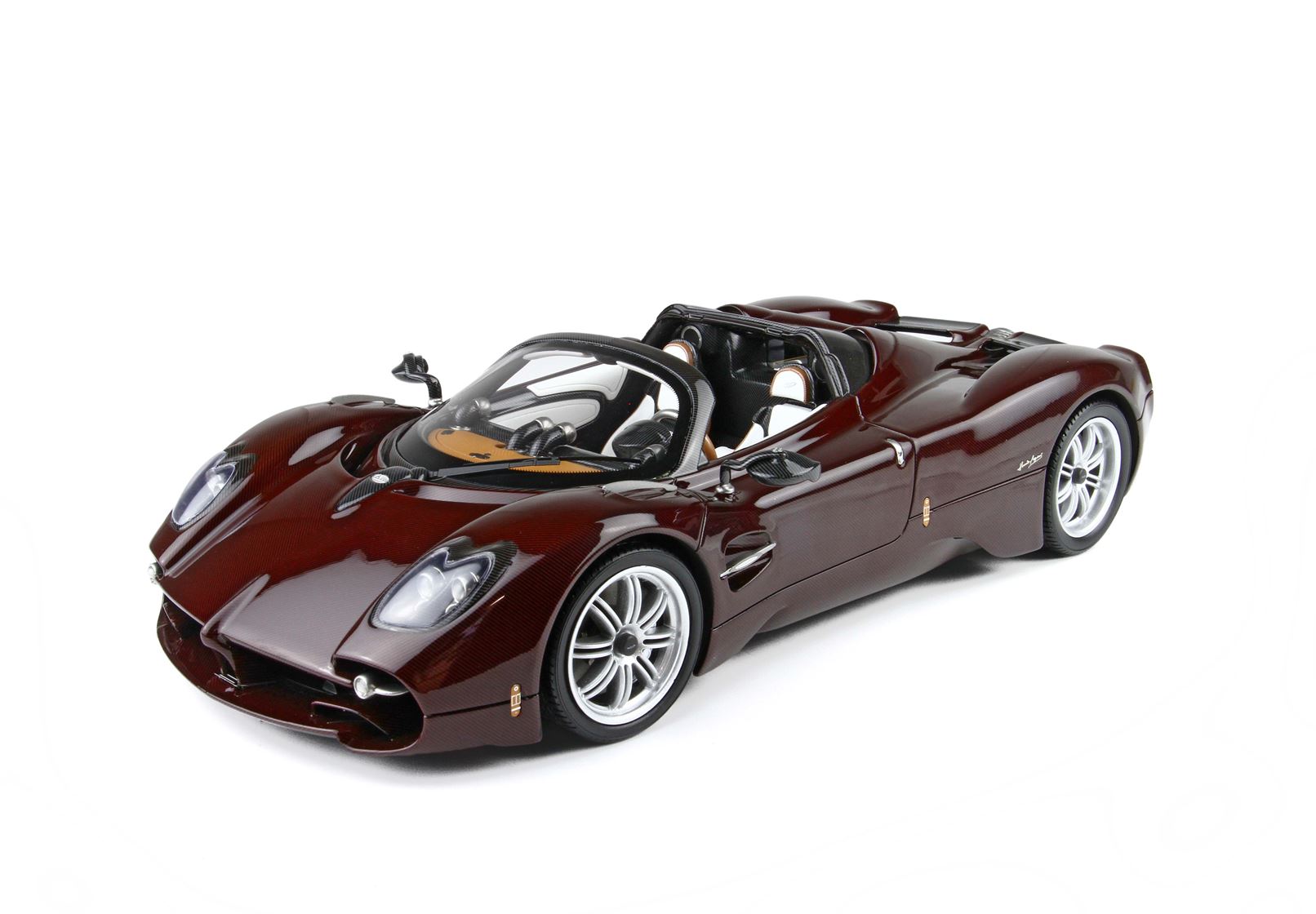 BBR Pagani Utopia Roadster Habanero Pebble Beach Launch Car - Full Carbon Red | 1:18 – Bild 3