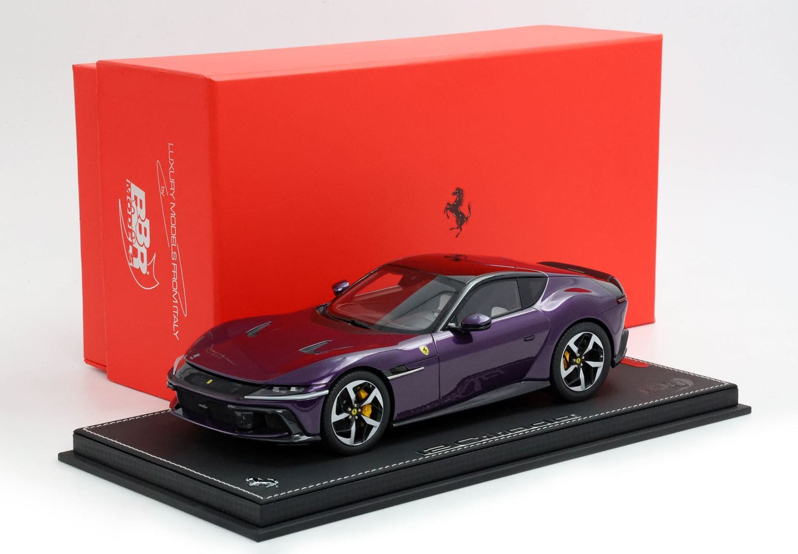 BBR Ferrari 12Cilindri Coupe - Purple Hong Kong | 1:18 - Image 9