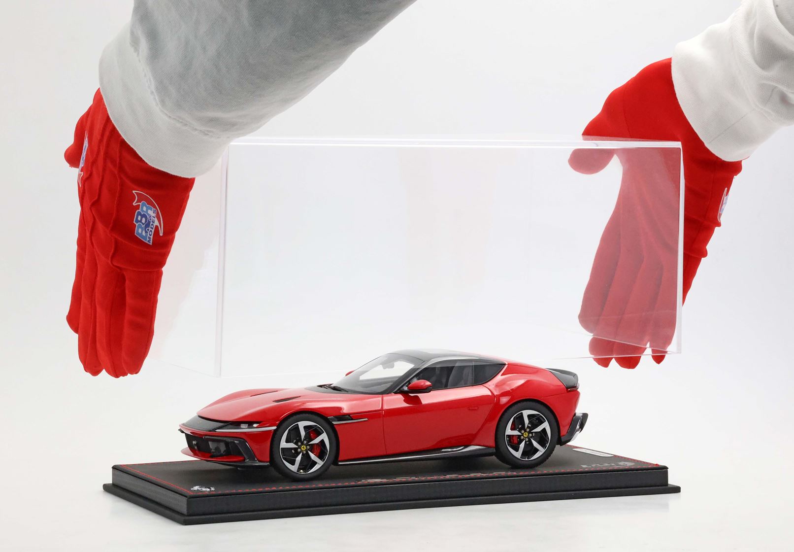 BBR Ferrari 12Cilindri Tetto Panoramico - Red | 1:18 - Image 2